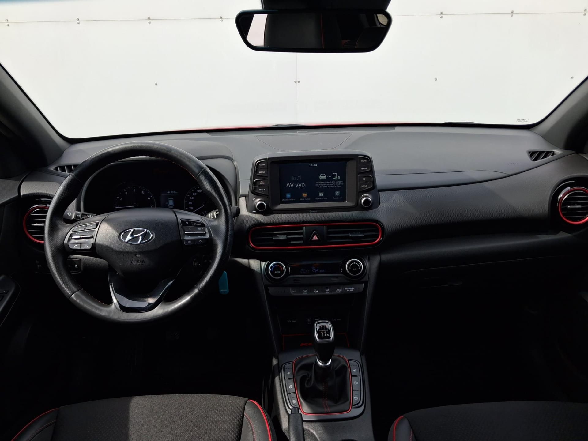 Hyundai Kona, 1.0 T-GDI 88kW - fotka 5