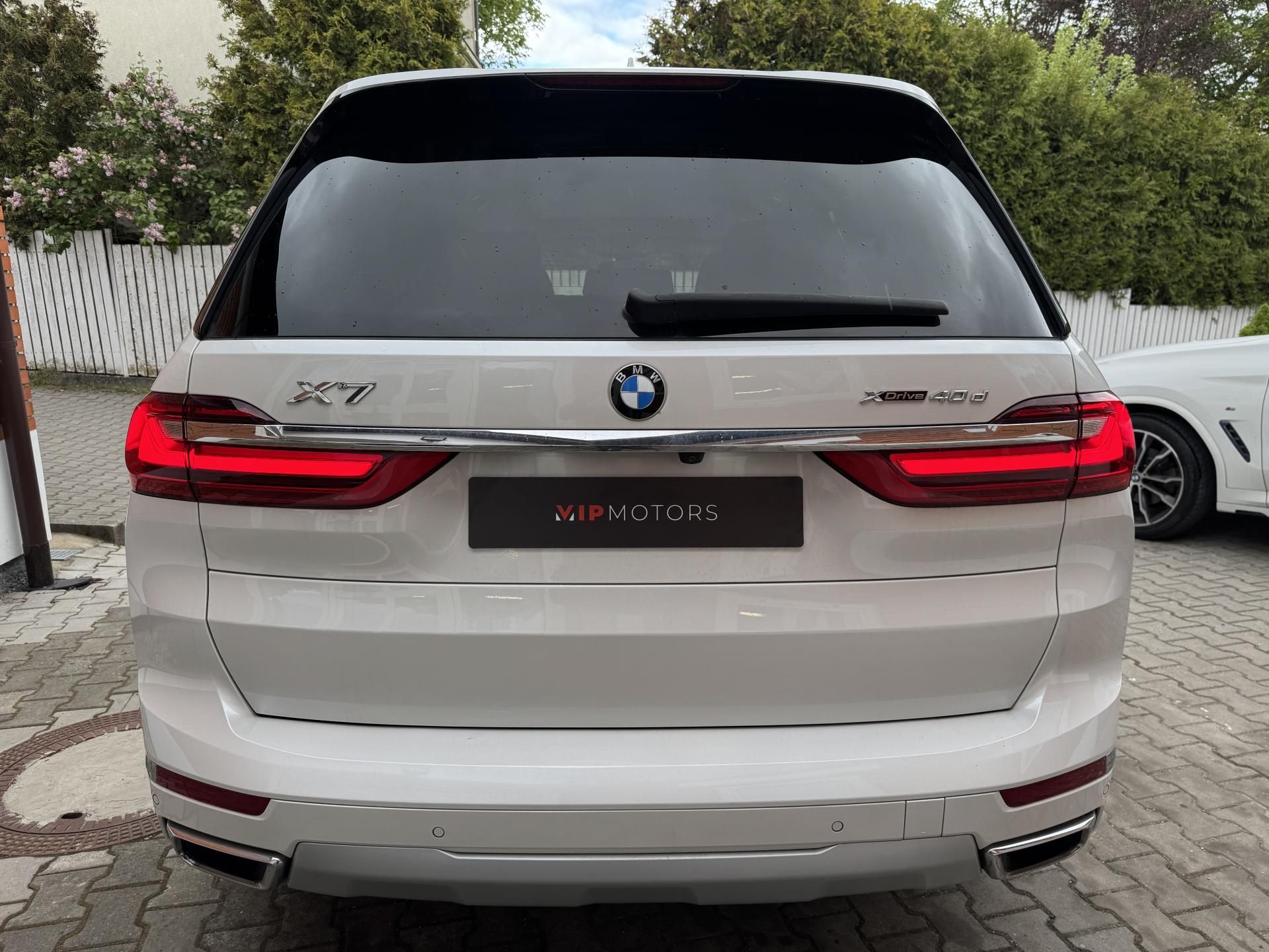 BMW X7, 40xD-R22-SKY-LCD-NOČNÍ V-ČR - fotka 4