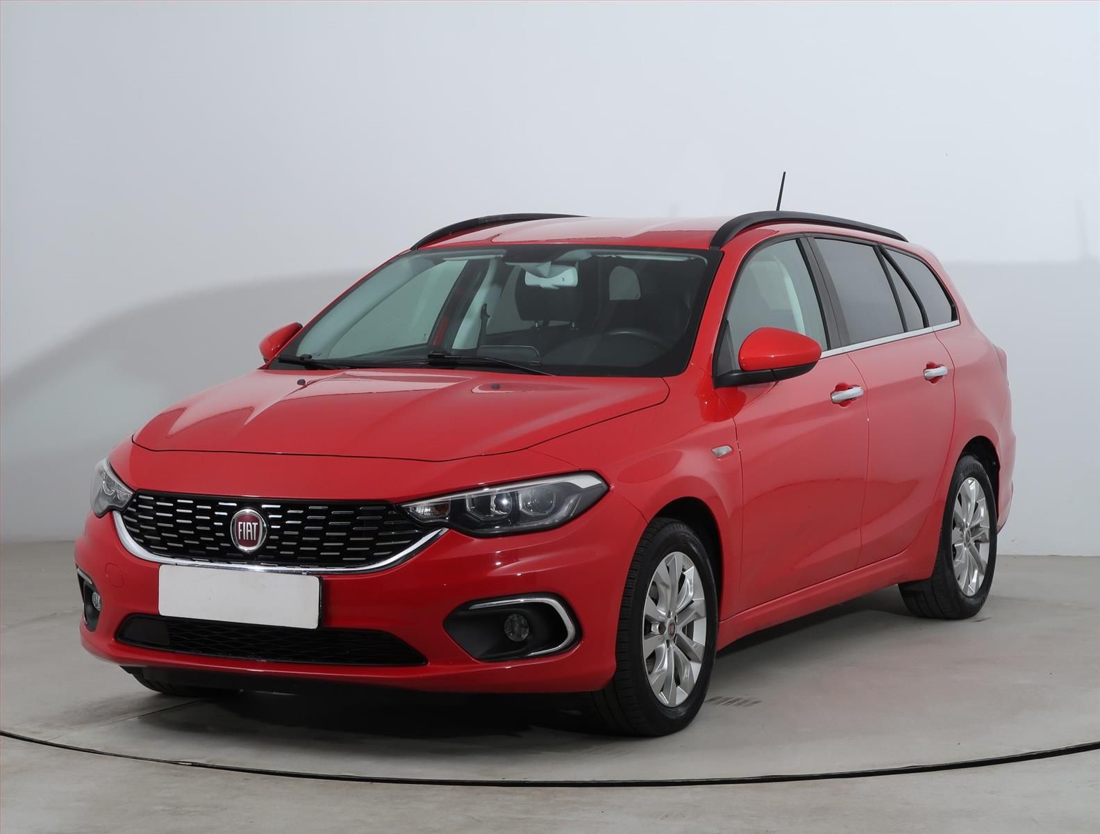 Fiat Tipo, 1.4 16V, Automatická klima - fotka 2