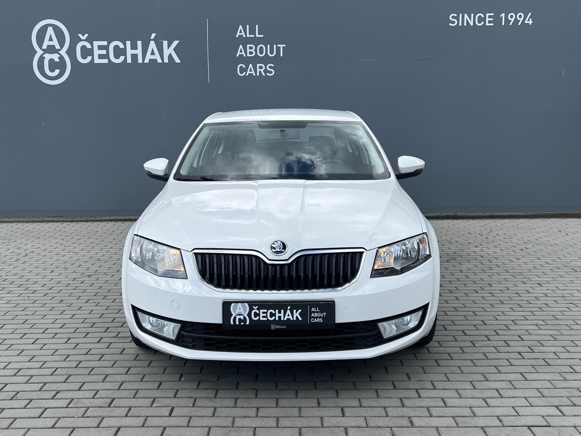 Škoda Octavia - fotka 2