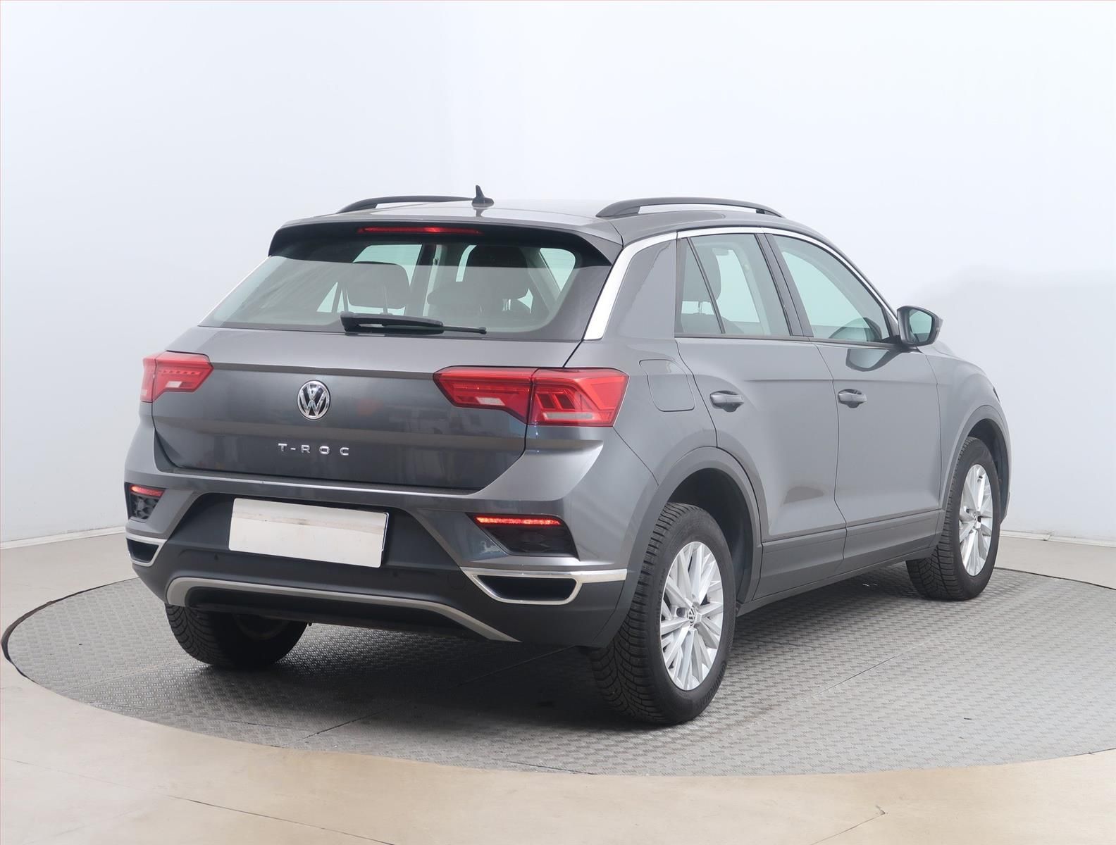 Volkswagen T-Roc, 2.0 TDI, Automatická klima - fotka 5