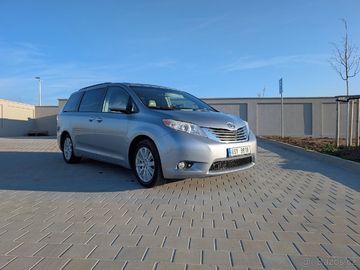 Toyota Sienna 3.5 V6 AWD