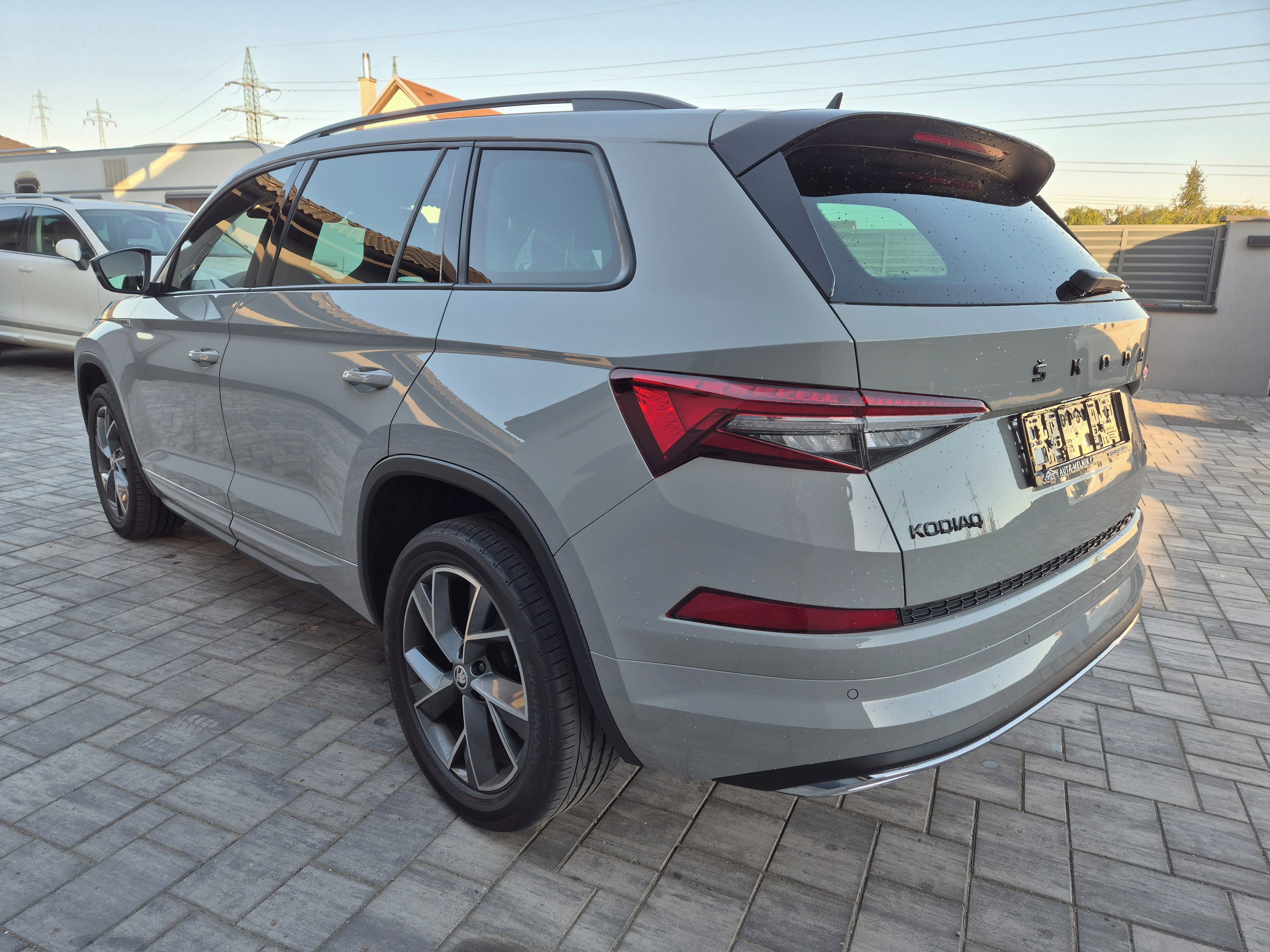 Škoda Kodiaq, 2.0 TDi 147kw 4x4 SPORT ZÁRUKA - fotka 5