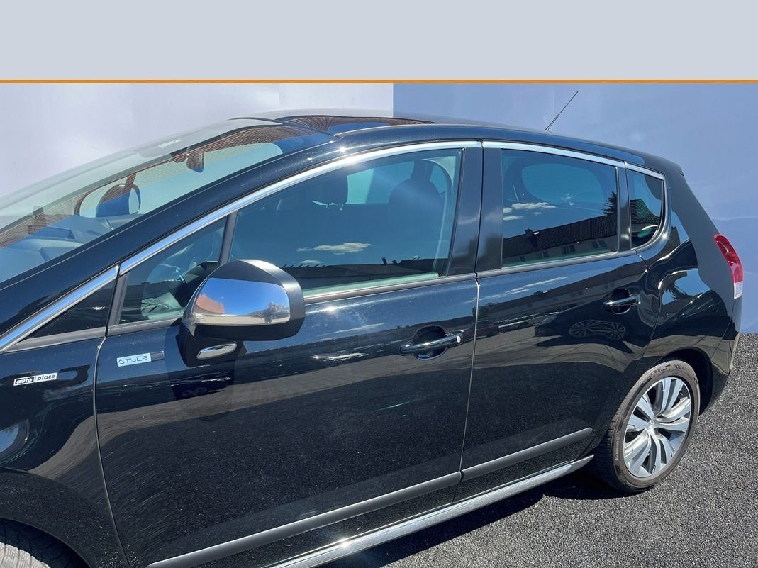 Peugeot 3008, 1.6T 115kW Navi 6st.AUT 1.maj. - fotka 4