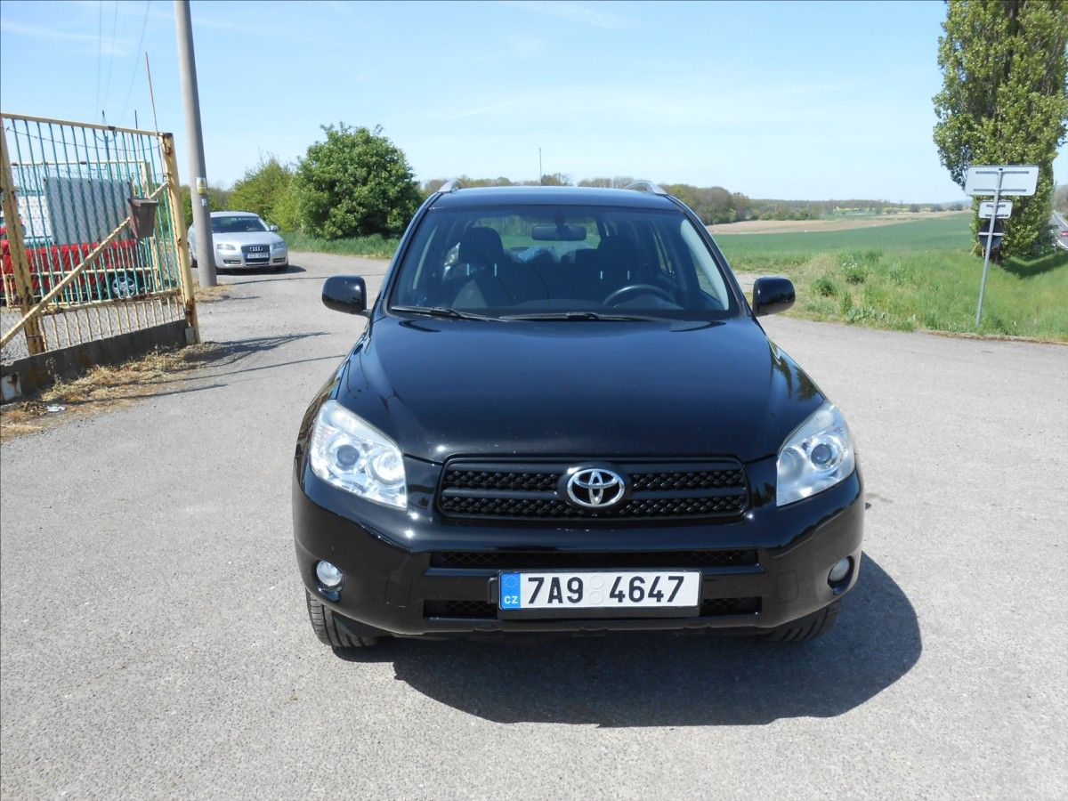 Toyota Rav4, 2,0 VVTi 112kW CZ Serviska 4x4 - fotka 6