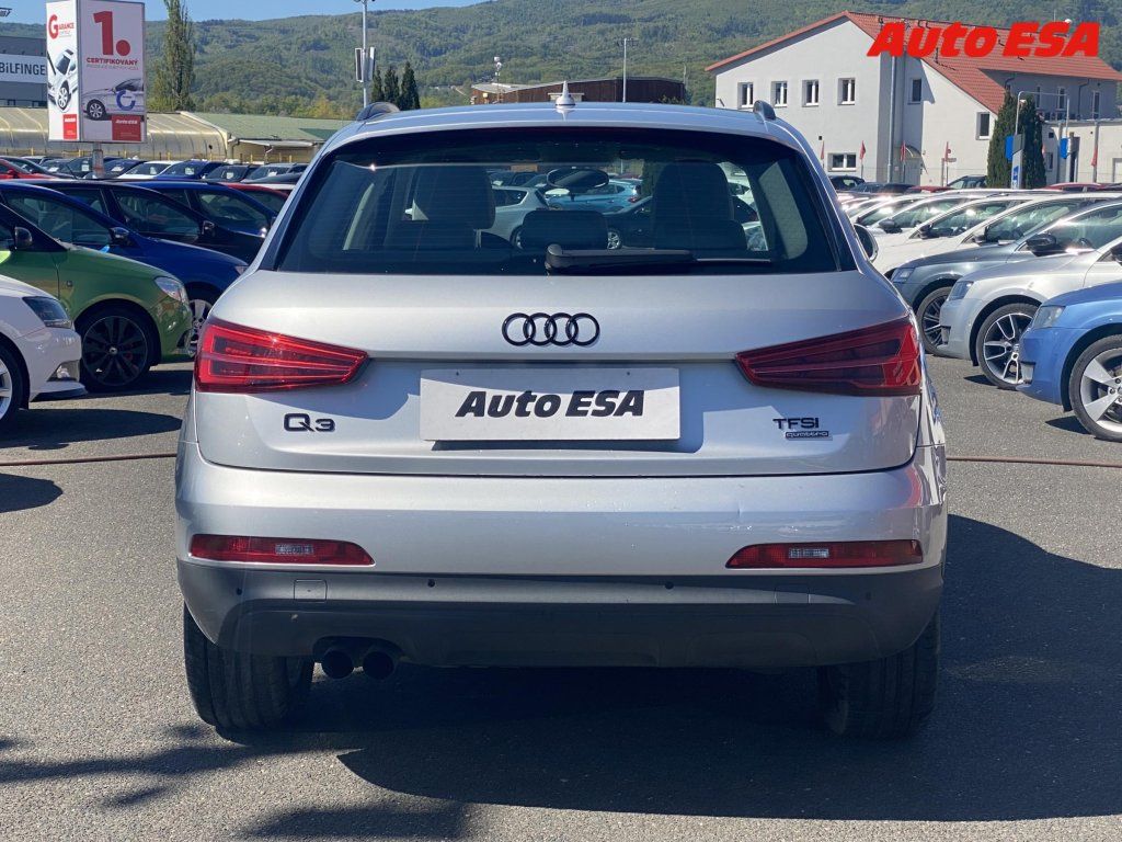 Audi Q3, 2.0 TFSi Quattro - fotka 5