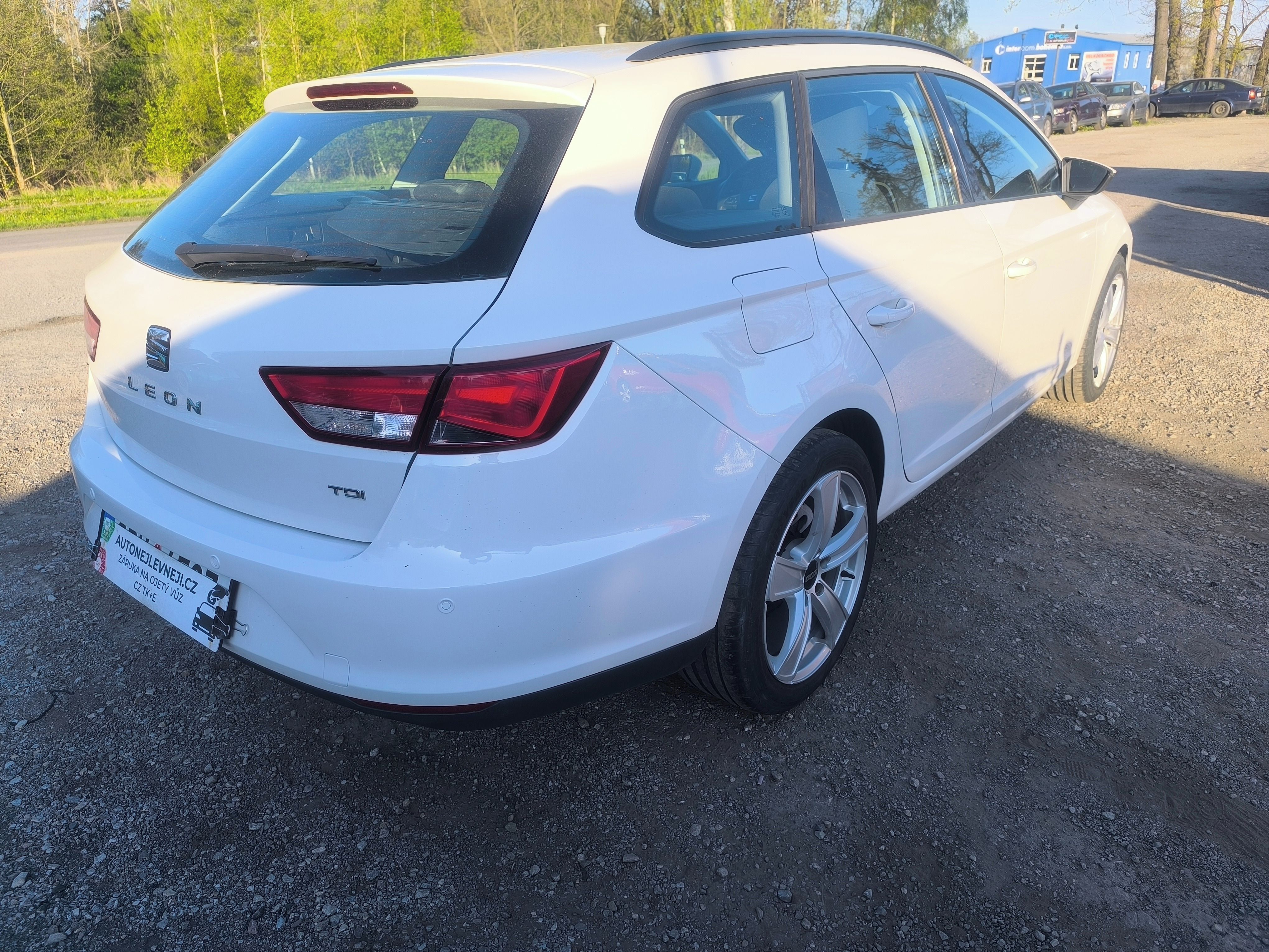 Seat Leon, 2.0TDI 110KW,KRÁSNÝ,SERVISKA - fotka 4