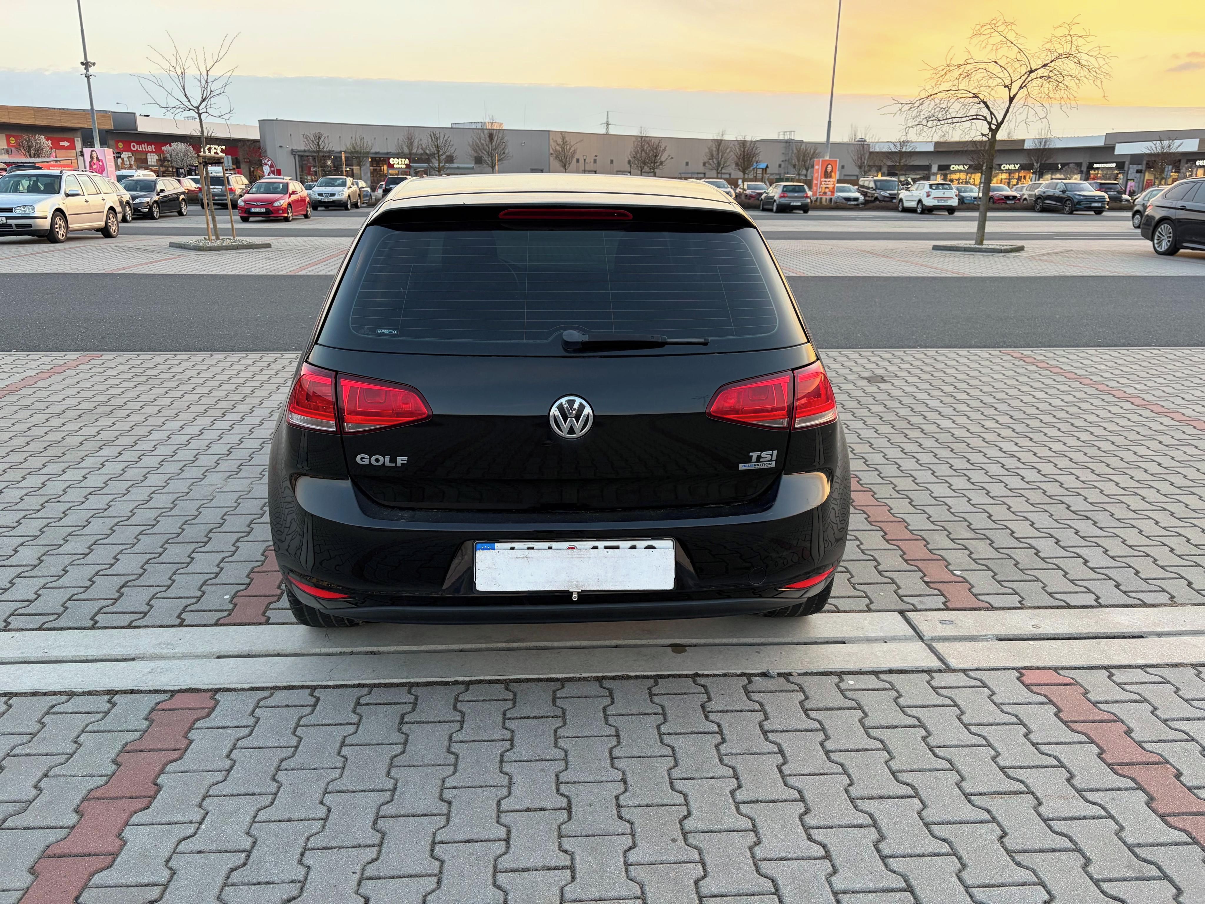 Volkswagen Golf, VII 1.2 TSi 63 kw ČR digi - fotka 4