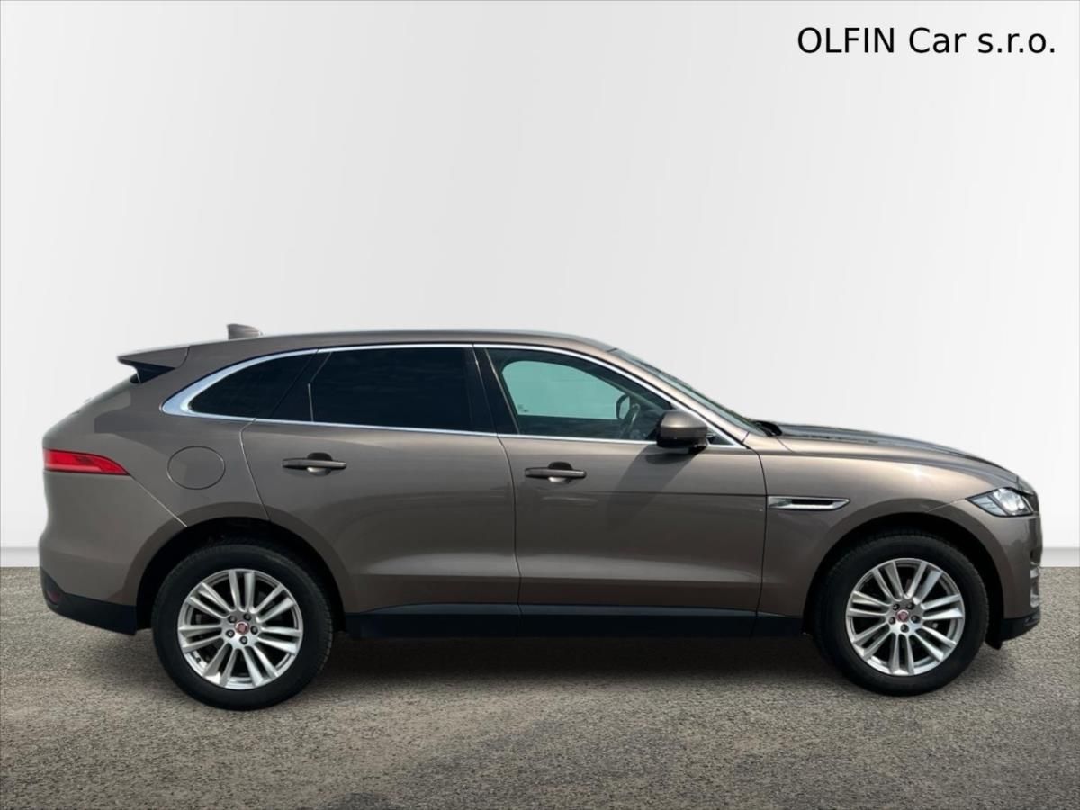 Jaguar F-Pace, 2,0 D 132kW AWD PRESTIGE - fotka 3