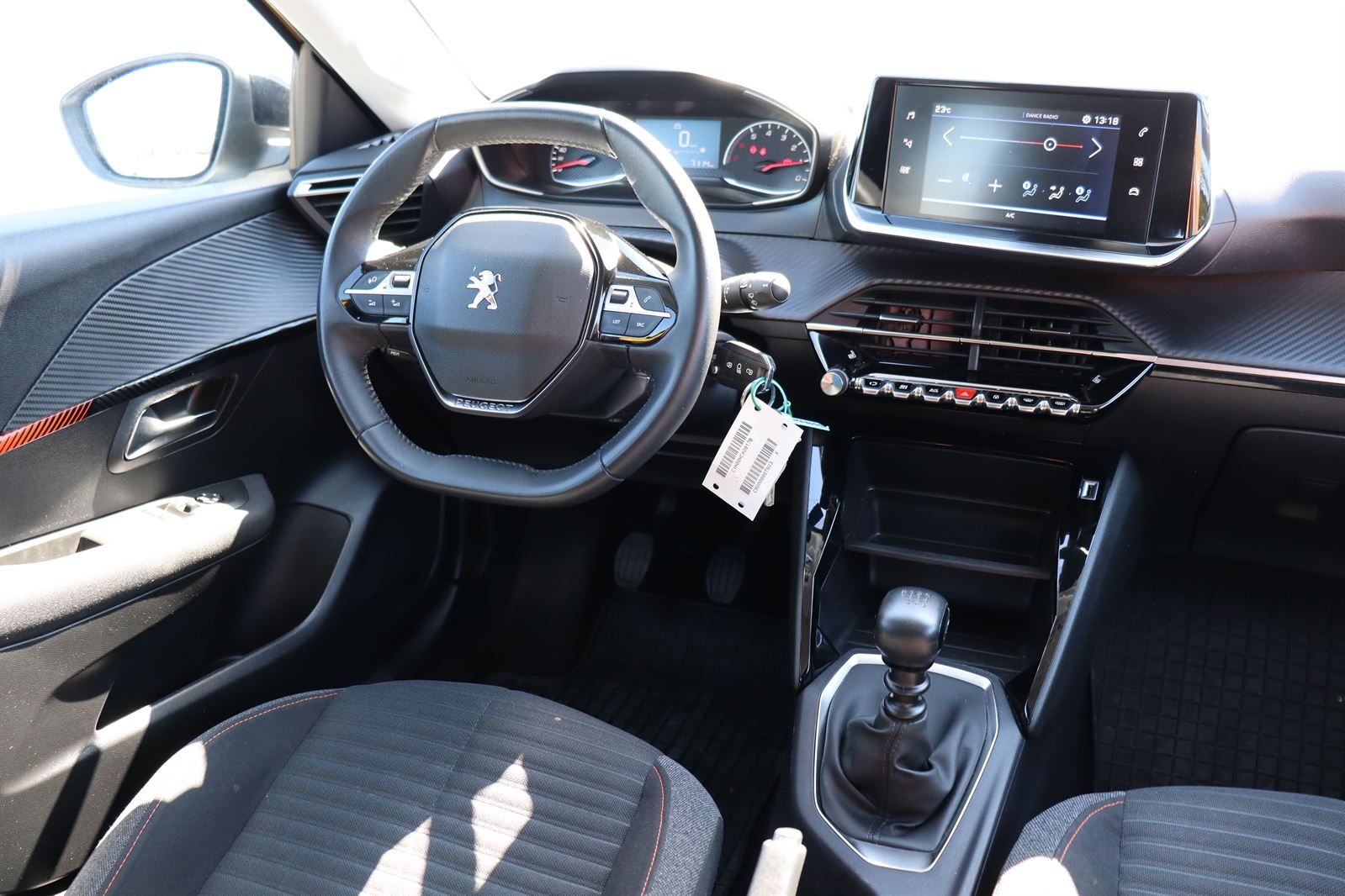 Peugeot 208, ACTIVE 1.5 BlueHDi 100 - fotka 5