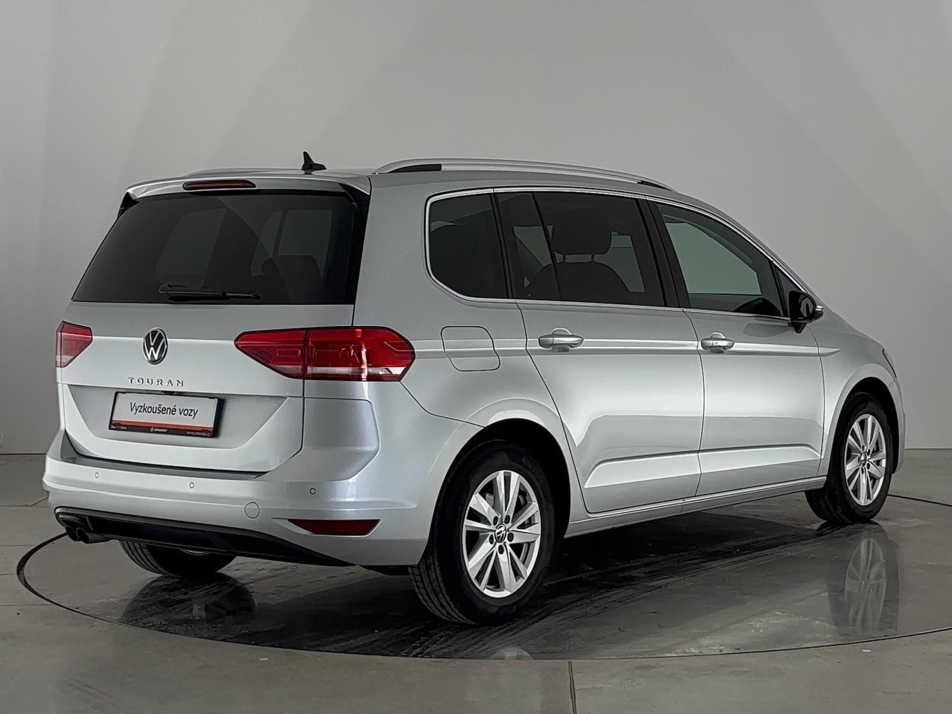 Volkswagen Touran, 2.0 TDI / 110 kW Highline DSG - fotka 2