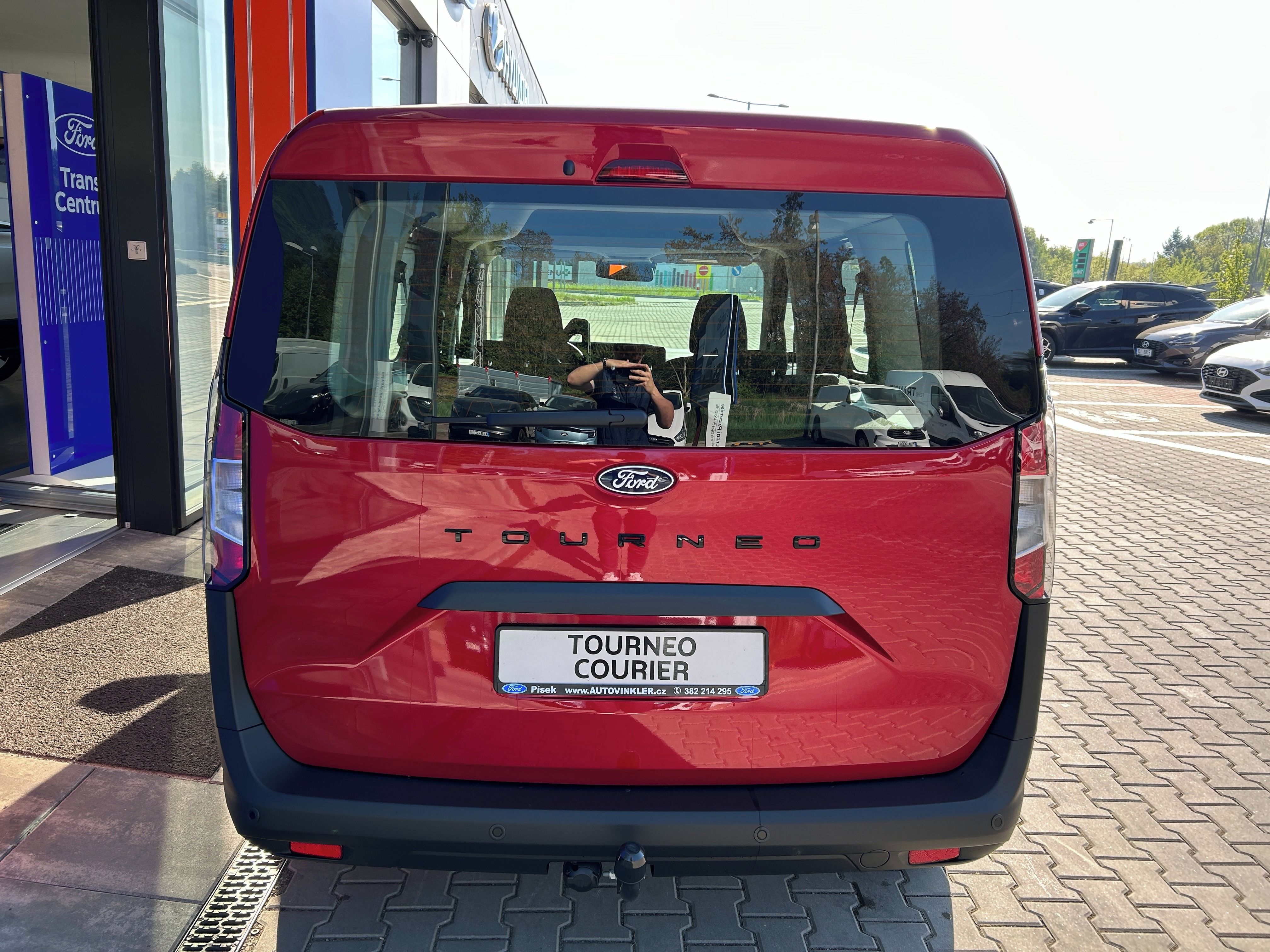 Ford Tourneo Courier, 1.0 EcoBoost 92kW Trend L1 - fotka 5