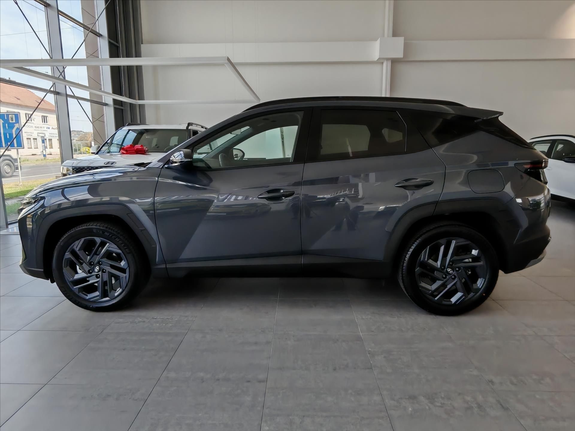 Hyundai Tucson, 1,6 T-GDi  GO Czech Plus! DCT - fotka 2