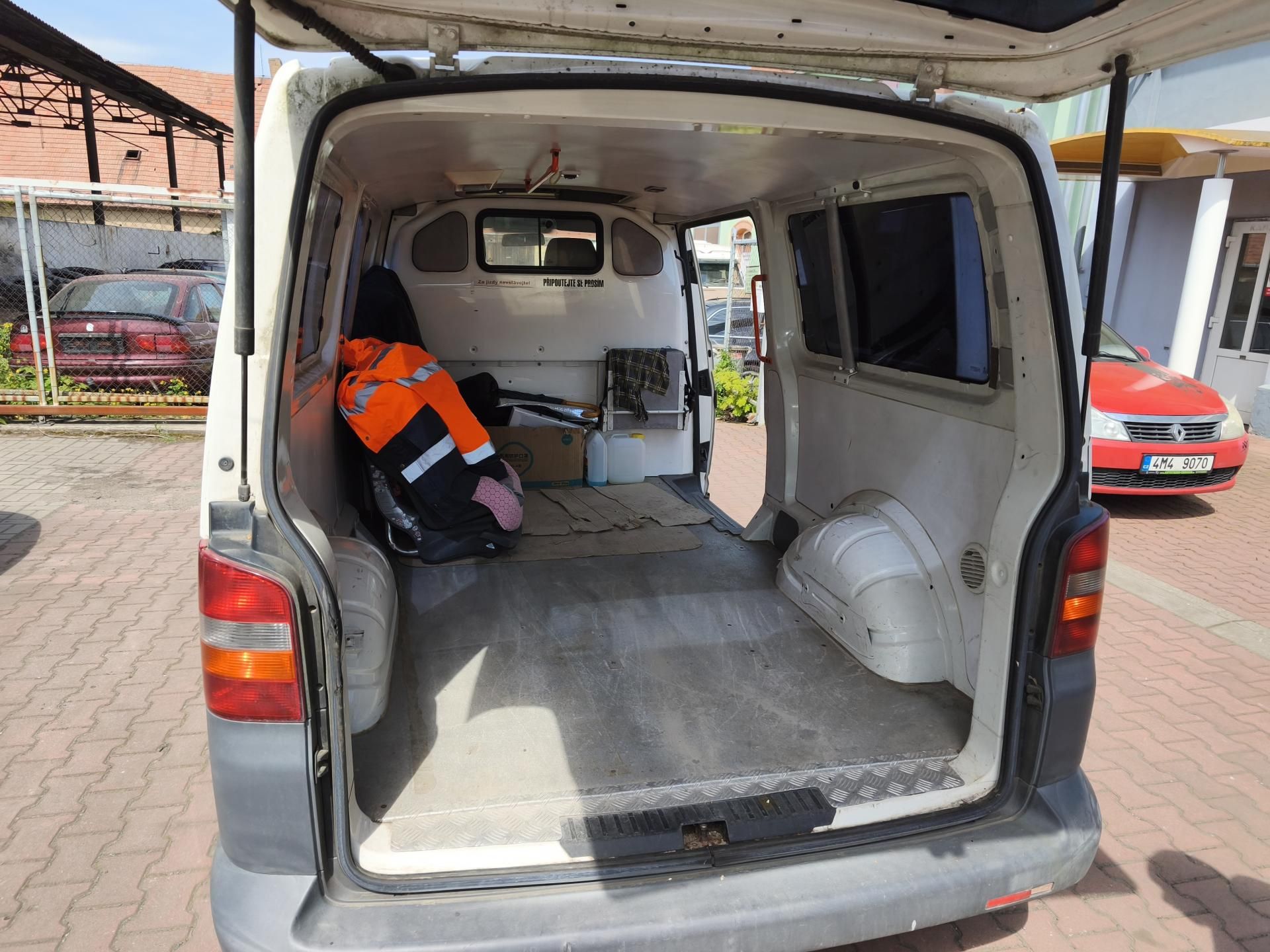 Volkswagen Transporter, T5 - fotka 6