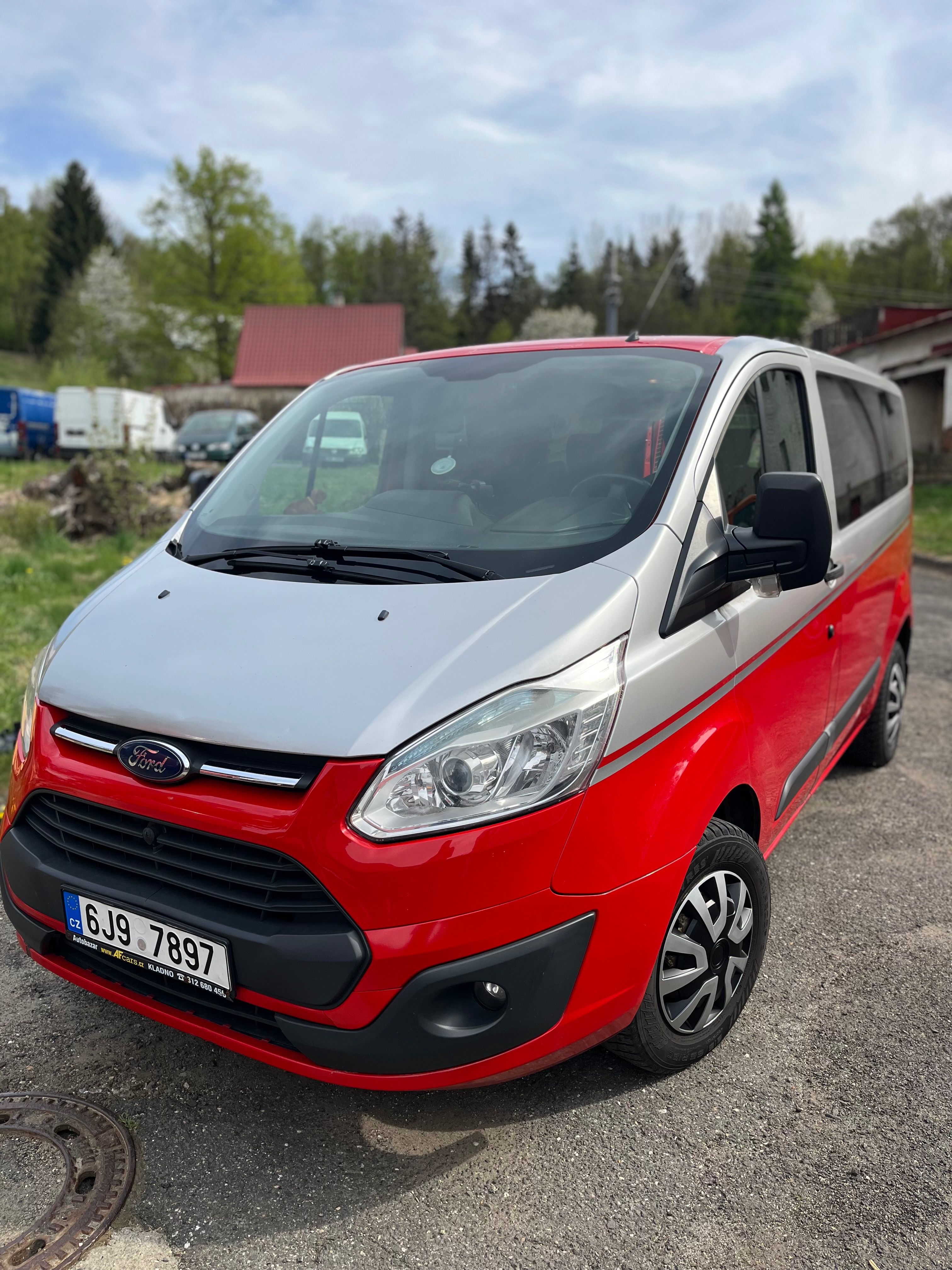 Ford Transit Custom, 2,2 92kw bus, nový motor