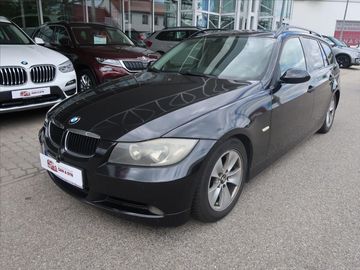 2,0 320i 110kW Panorama