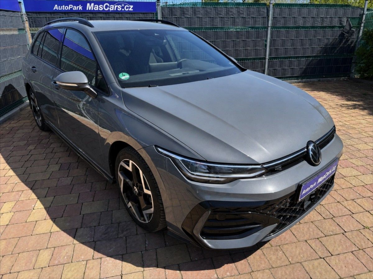Volkswagen Golf, VIII 1.5 eTSI R-Line DSG - fotka 3