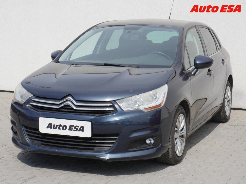 Citroën C4, 1.6  i,ČR,AC,temp - fotka 3