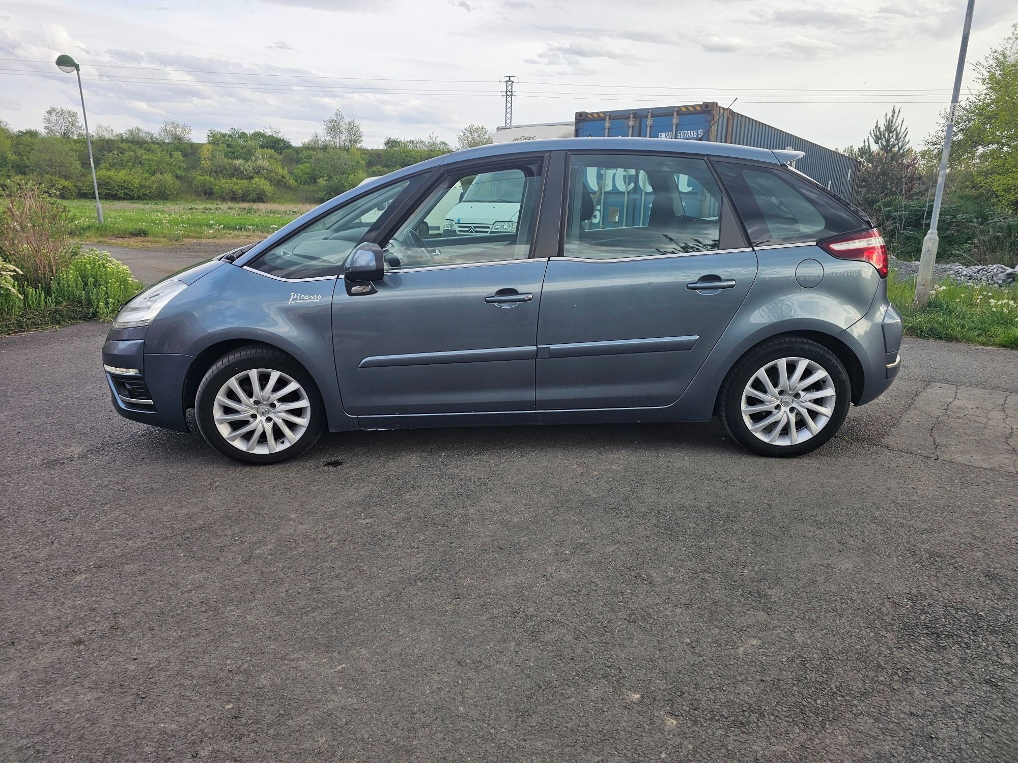 Citroën C4 Picasso, 1.6 HDi, 2011, nová STK - fotka 2