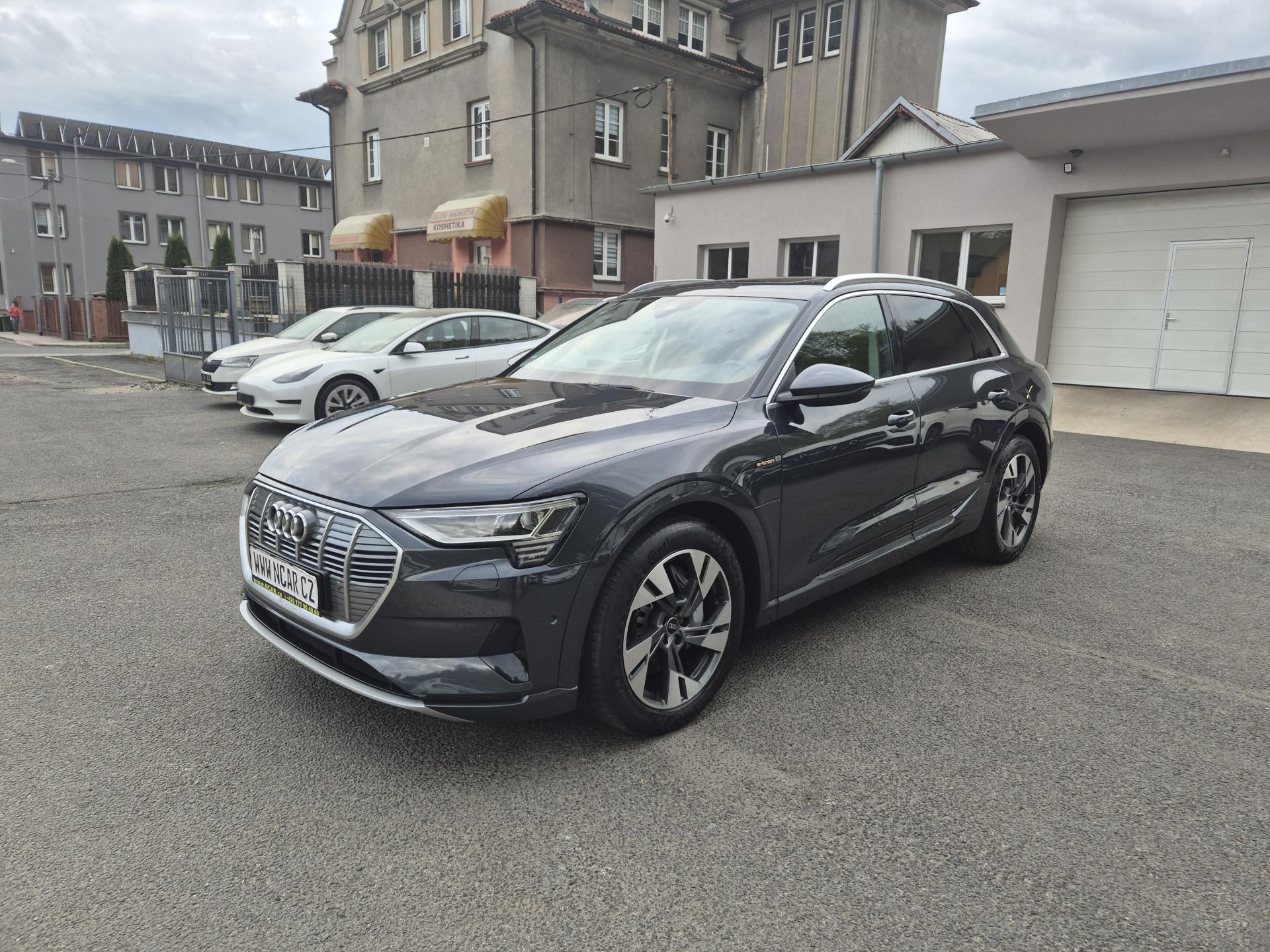 Audi e-tron, 50 QUATTRO 230kw 20ALU - fotka 2
