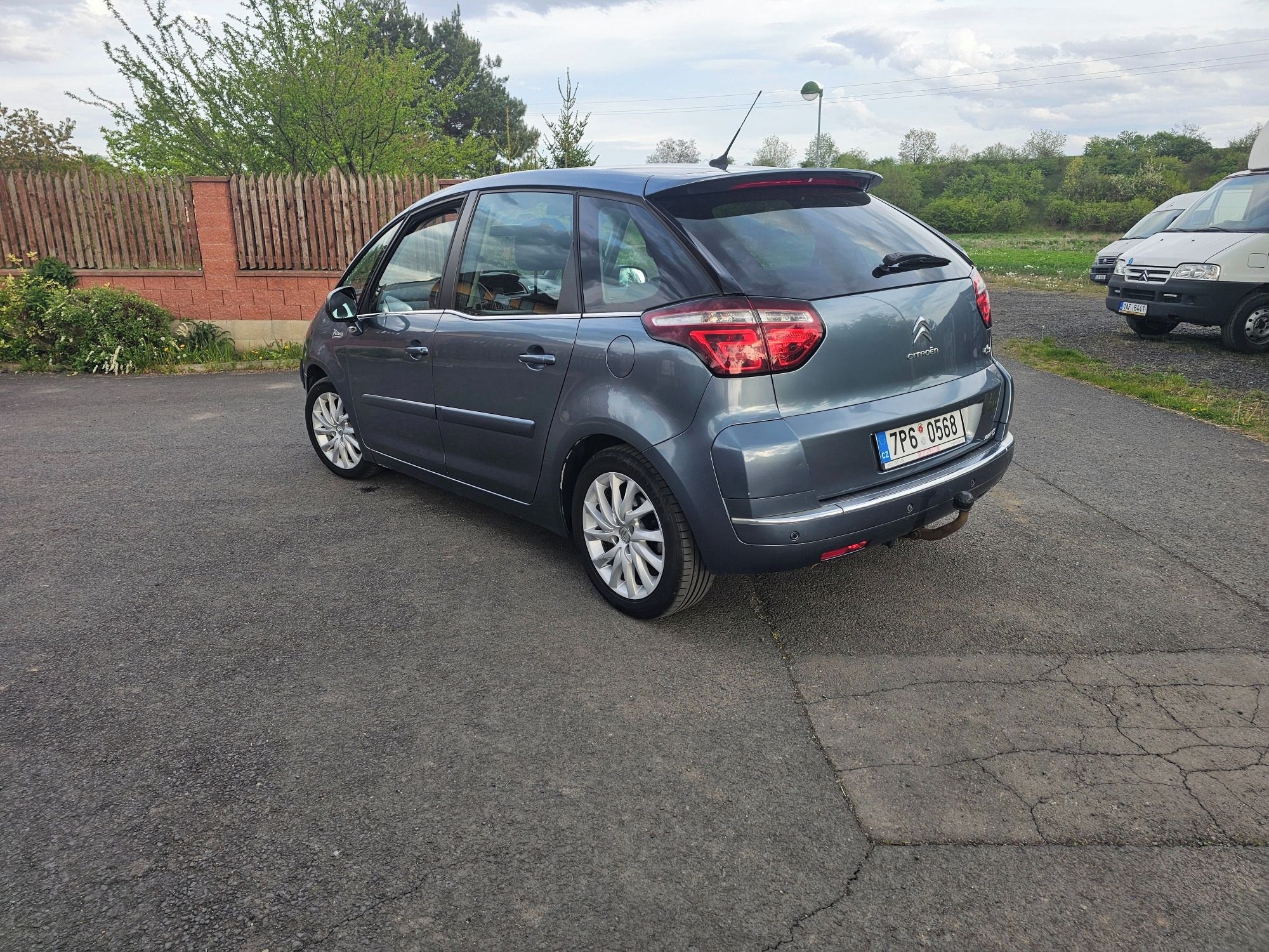 Citroën C4 Picasso, 1.6 HDi, 2011, nová STK - fotka 4