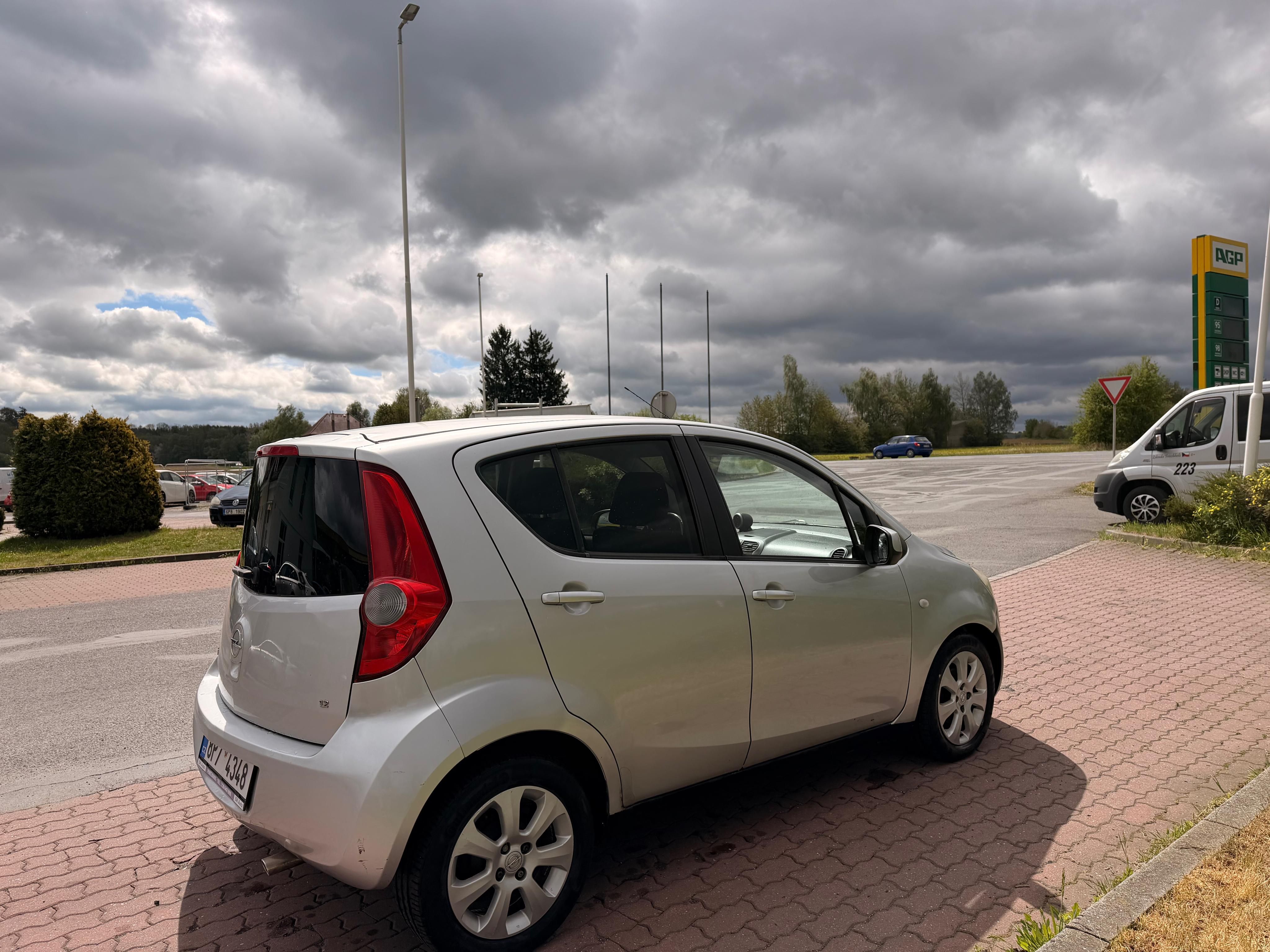 Opel Agila, 1,2I 63 KW.Klima.06/2008 - fotka 6