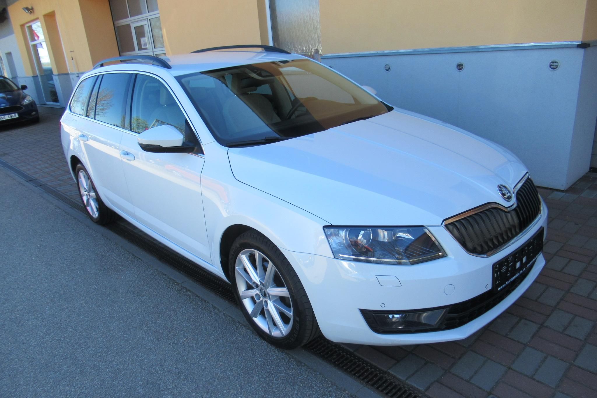 Škoda Octavia, 1.6 TDi DSG AUT.KLIMA TAŽNÉ