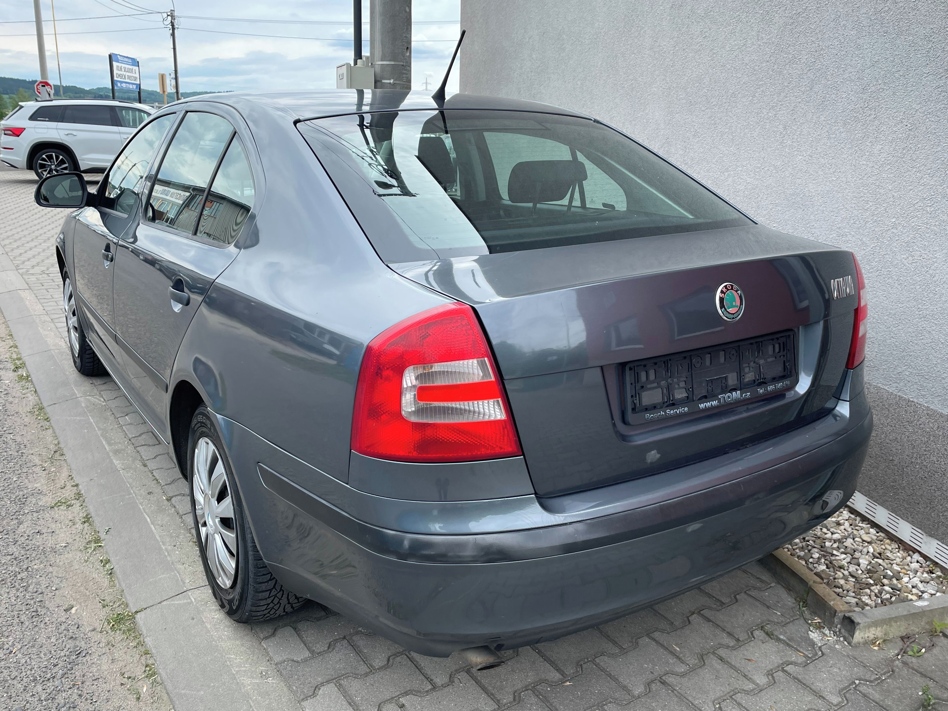 Škoda Octavia, 1.4 16v 59kW Klima - fotka 4