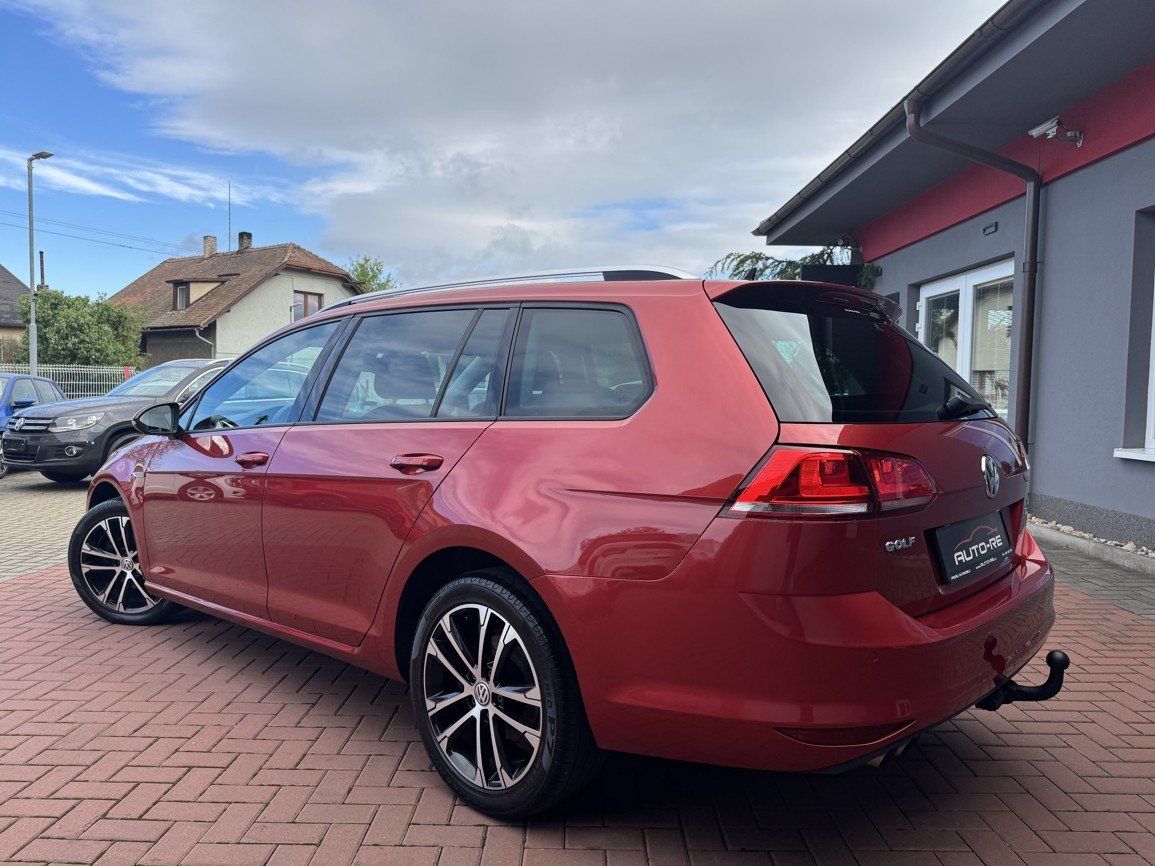 Volkswagen Golf, 1.4TSi Lounge Navi Digi Klima - fotka 3