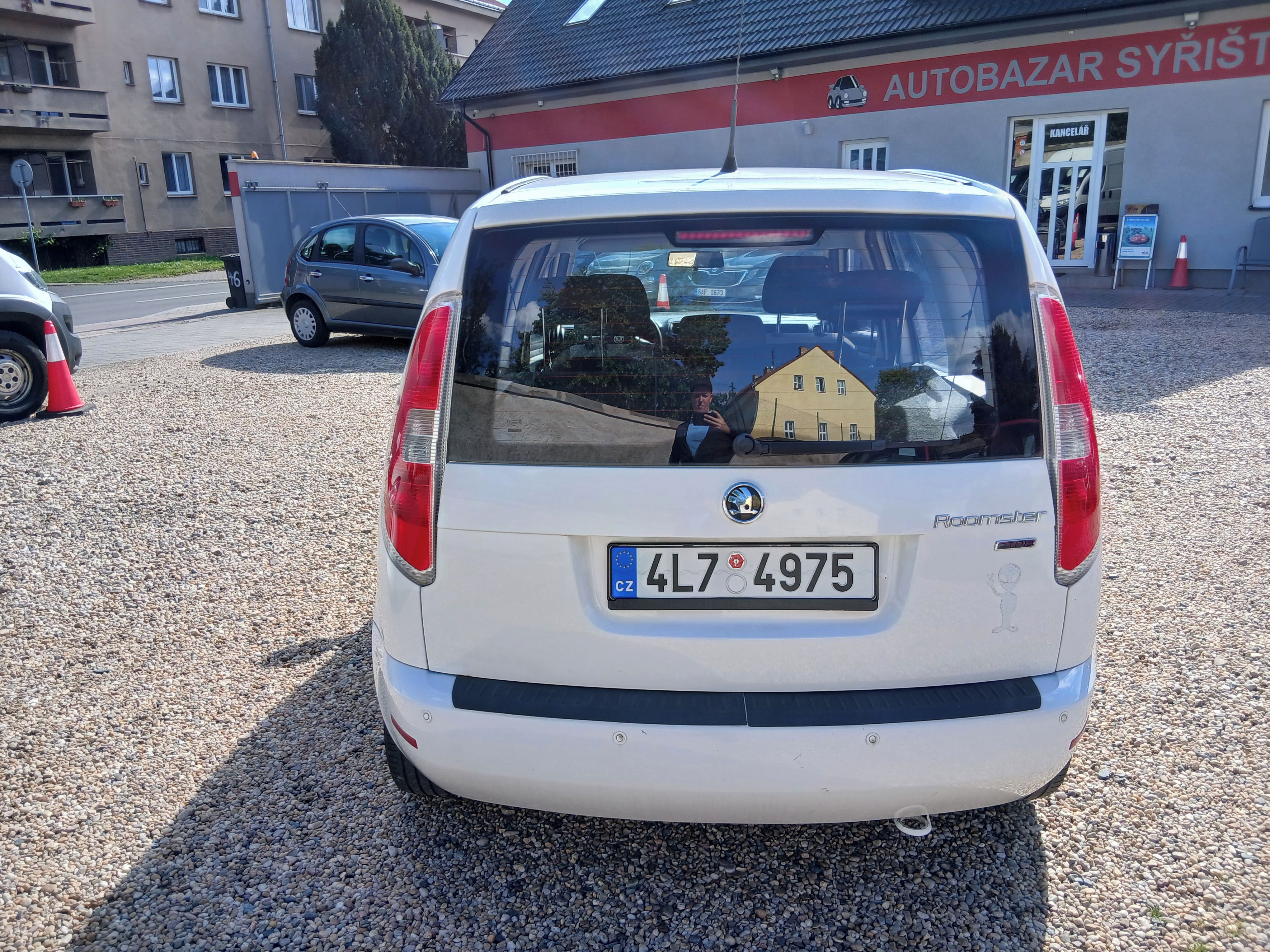 Škoda Roomster, 1.2TDi 55KW Ambi +Zim.kola - fotka 6