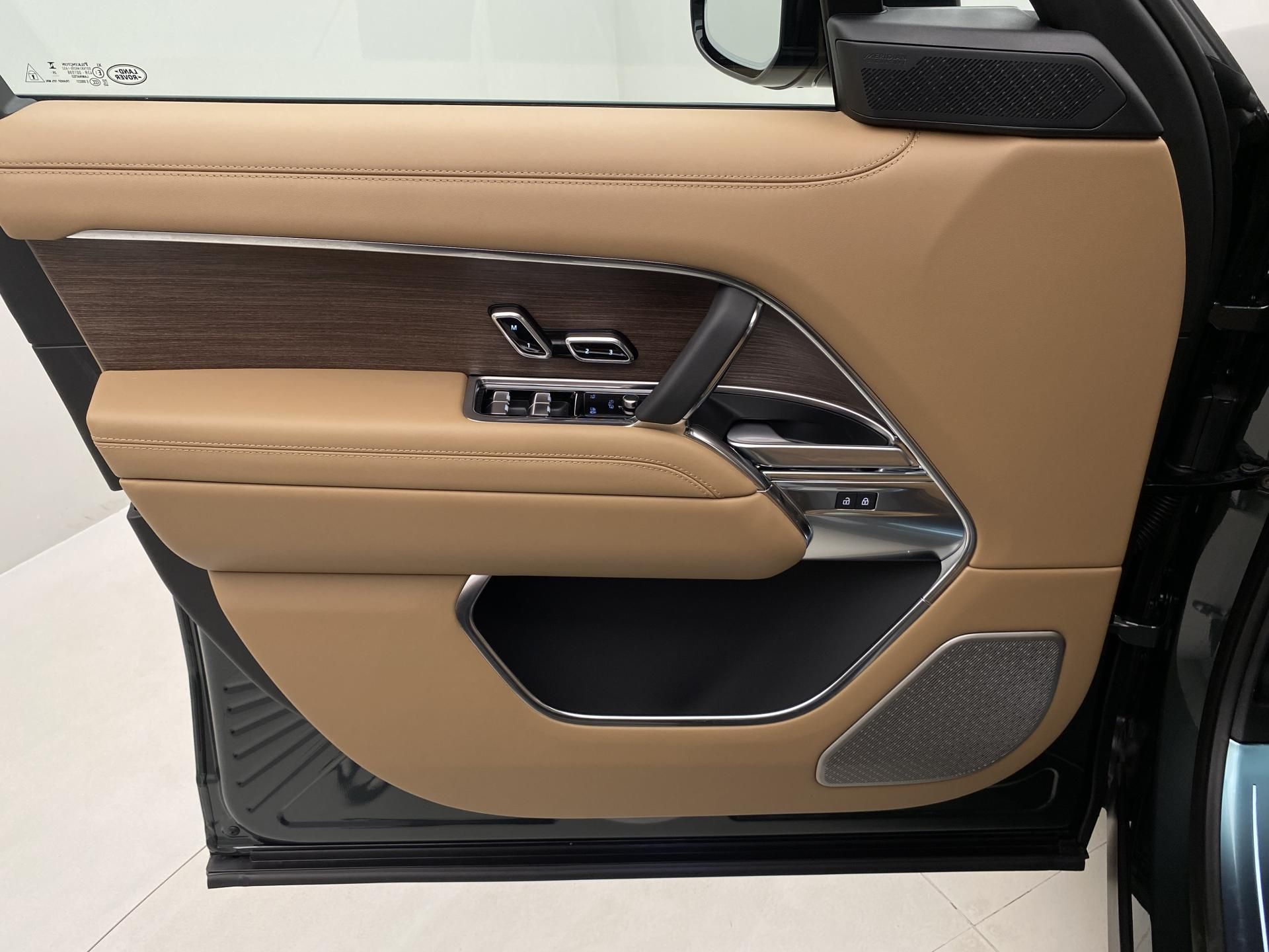 Land Rover Range Rover, P530 AUTOBIOGRAPHY SWB - fotka 6