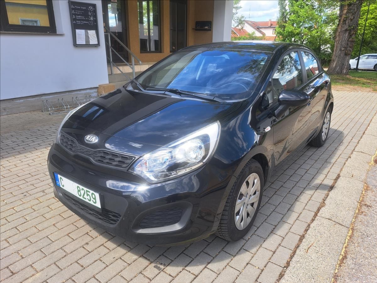 Kia Rio, 1,3 i - fotka 3