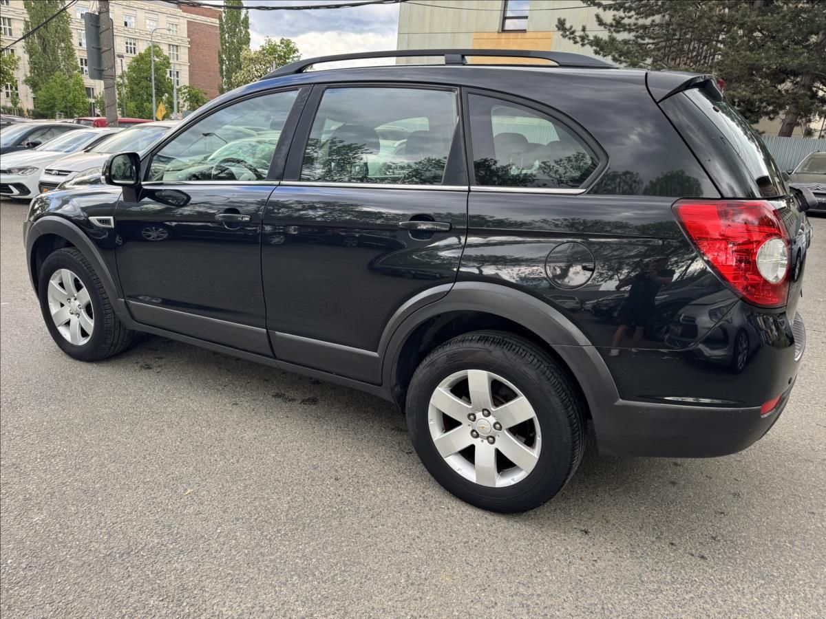 Chevrolet Captiva, 2,2 7,mist+ - fotka 6