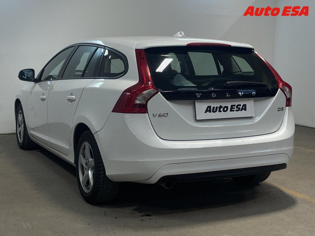 Volvo V60, 2.0d,ČR - fotka 6