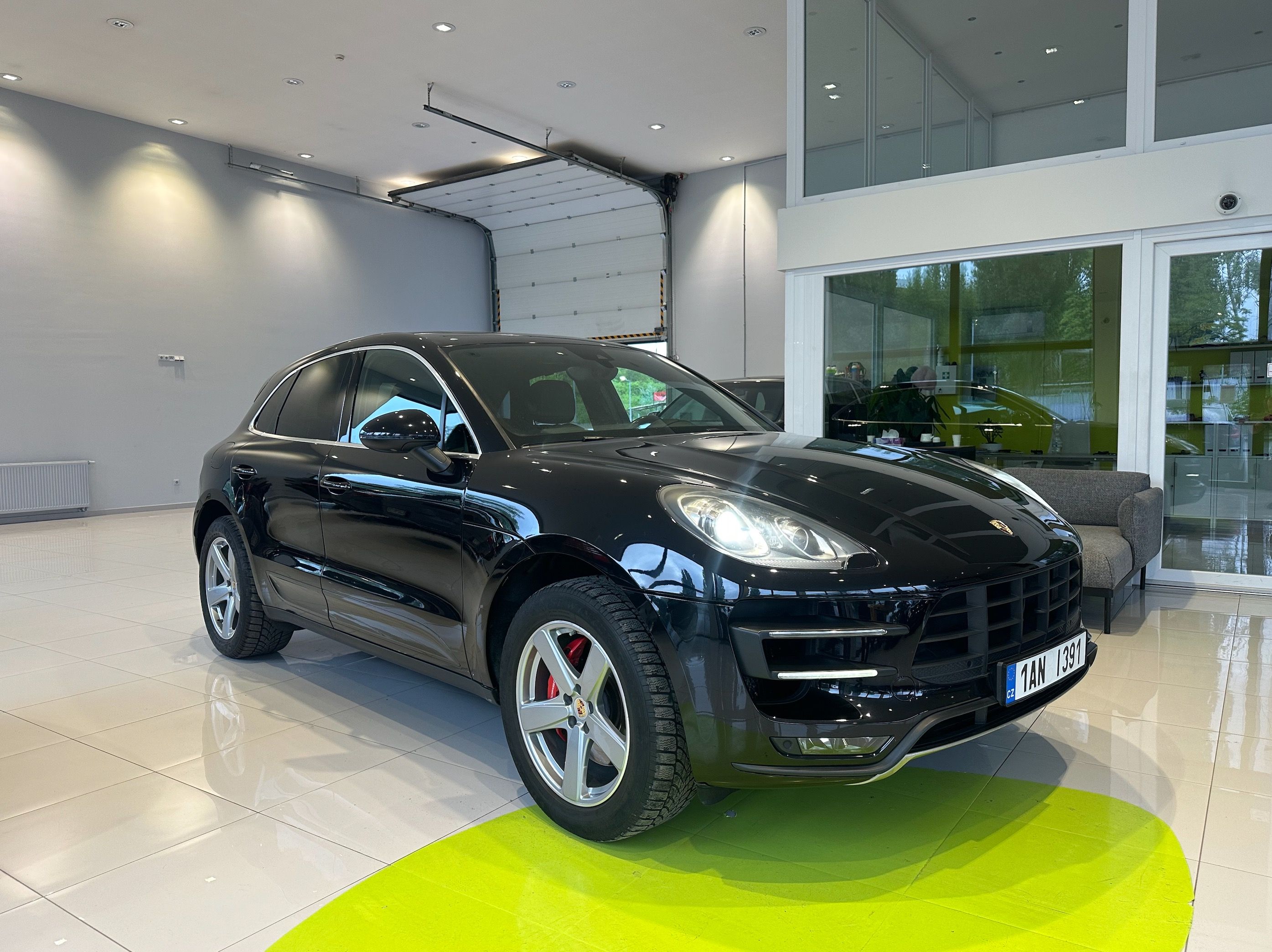 Porsche Macan, Turbo 3.6 - fotka 6