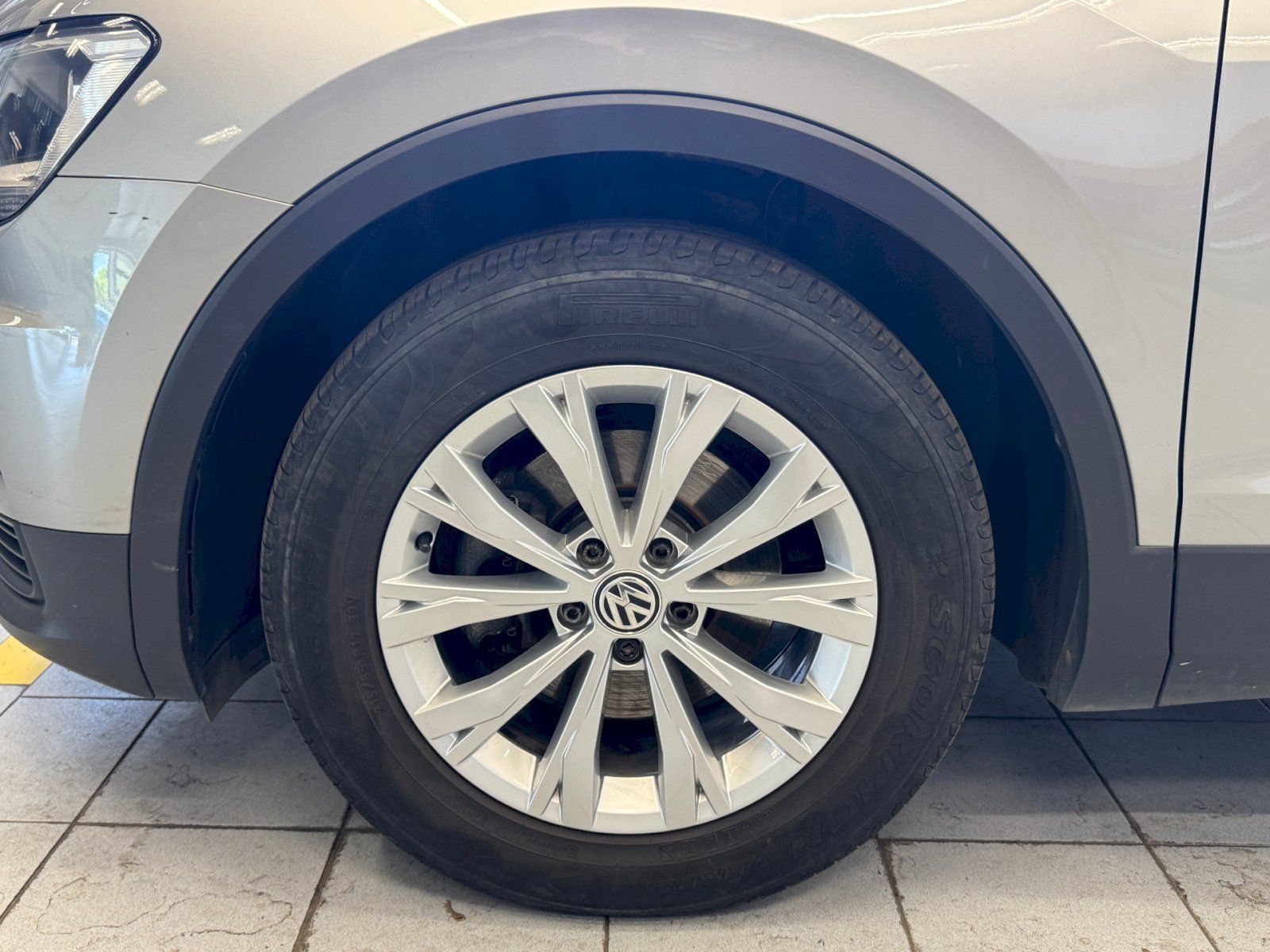 Volkswagen Tiguan, Trendline 2.0 TDI 6G SCR 85 kW - fotka 6