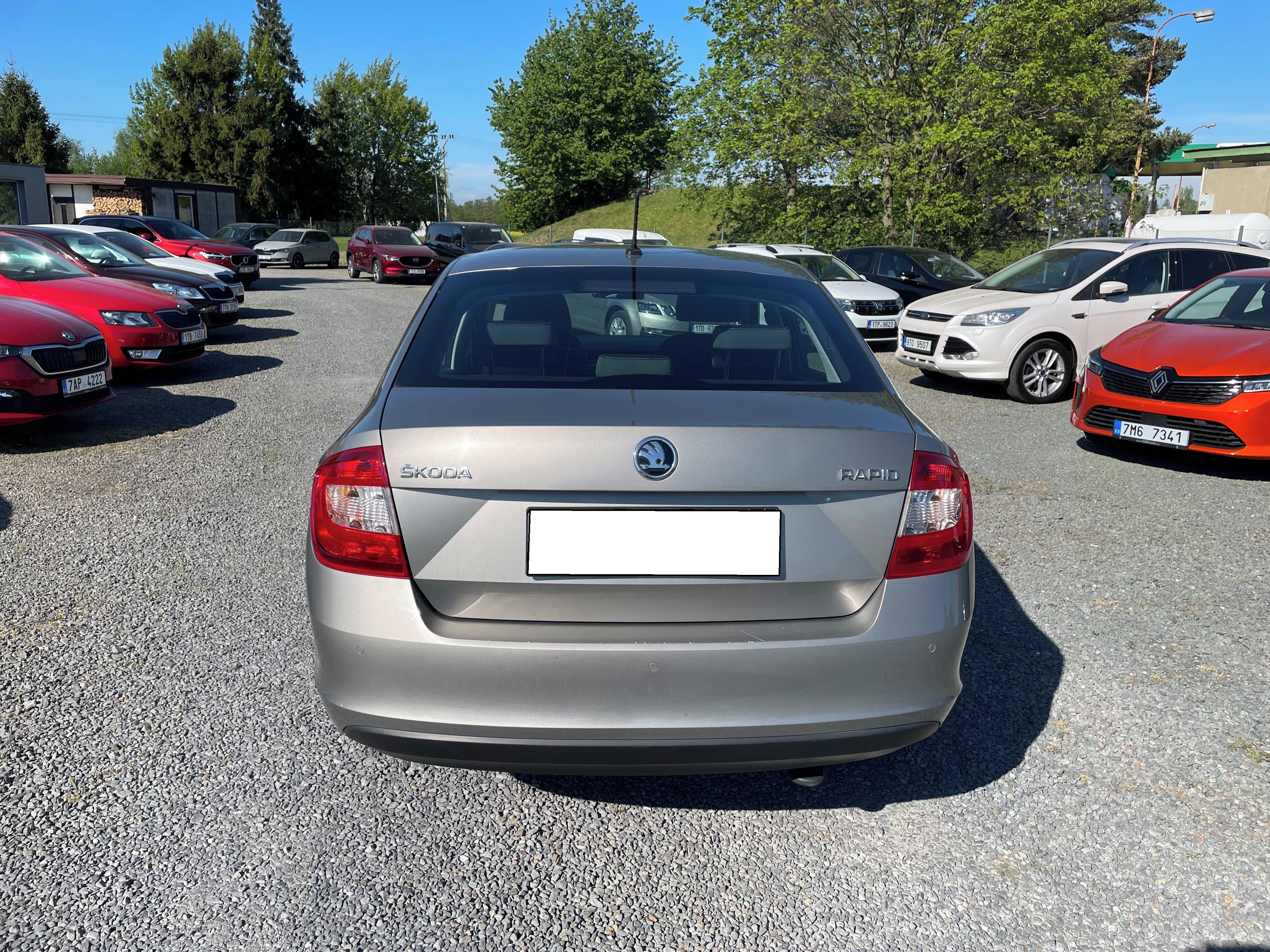 Škoda Rapid, 1,2 TSI,81KW,1MAJ,KLIMA - fotka 4