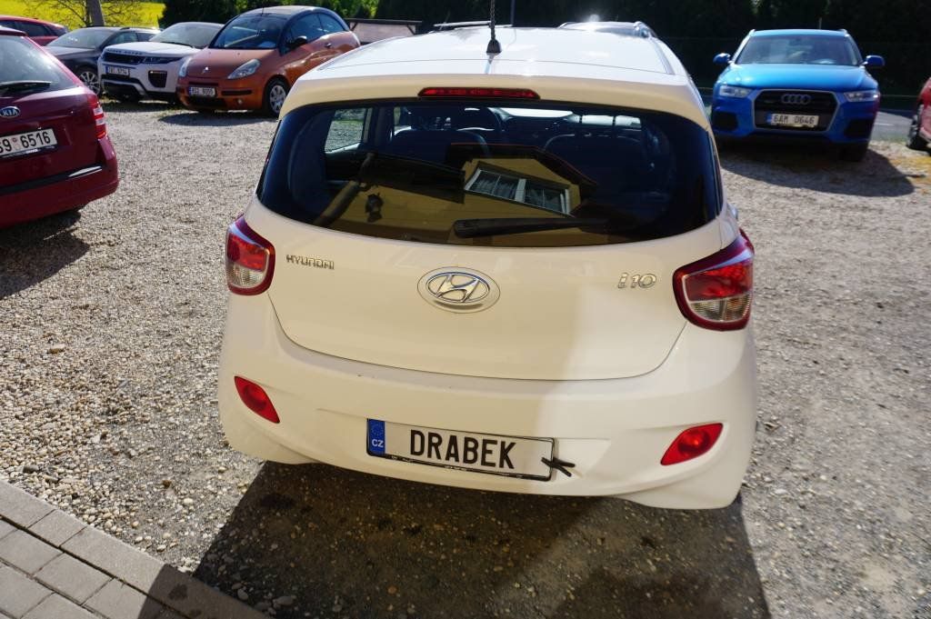 Hyundai i10, 1,0 1 MAJ V ČR - fotka 5
