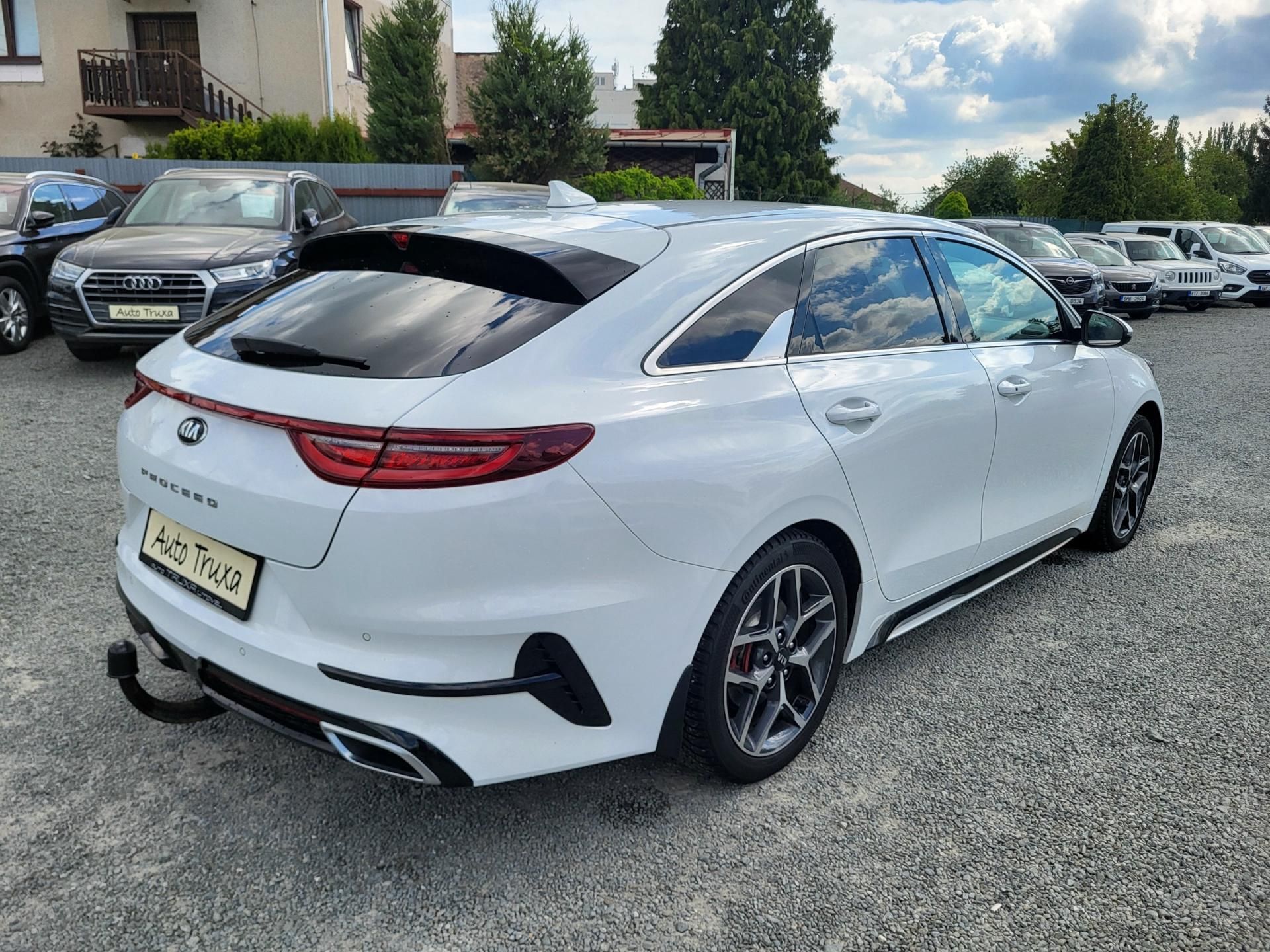 Kia ProCeed, 1.4 T-GDI 103kW GT LINE *ČR - fotka 4