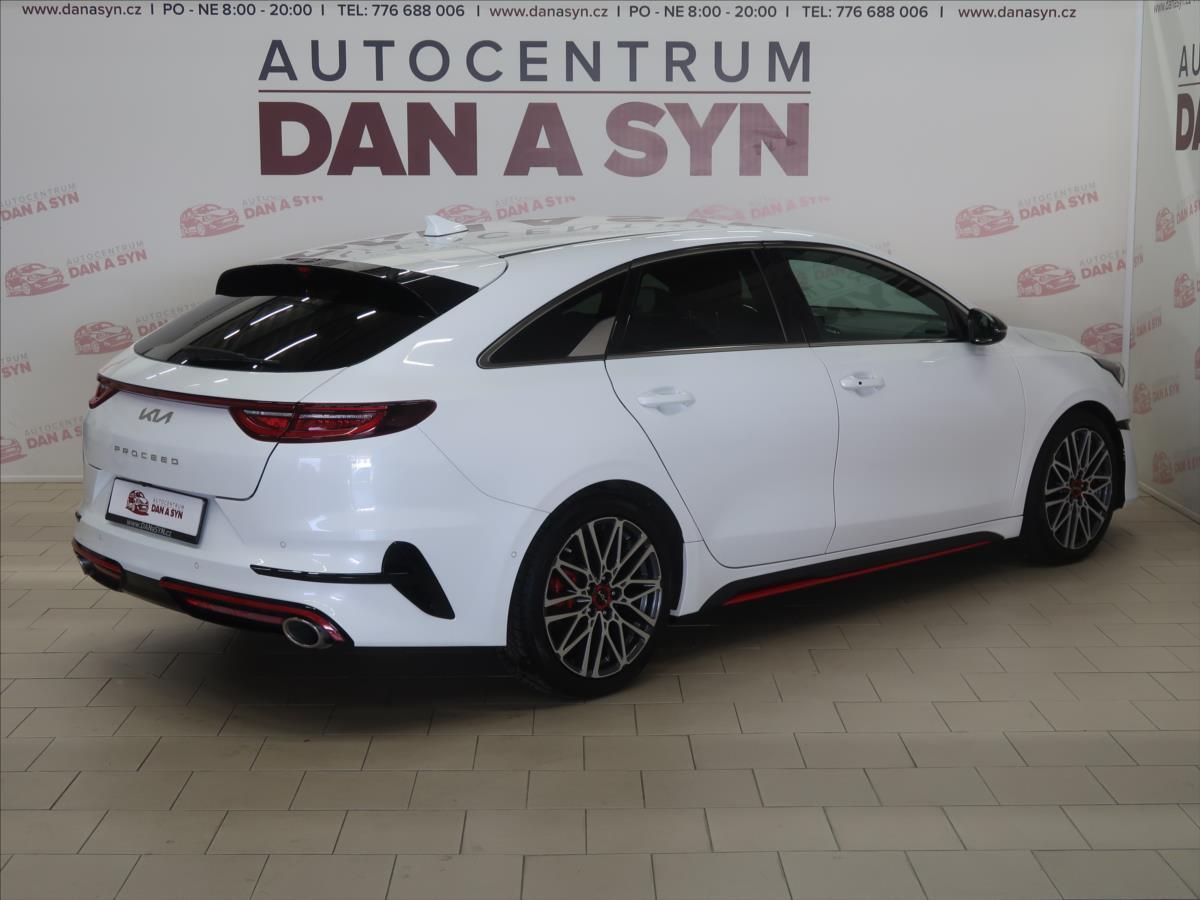 Kia ProCeed, 1,6 T-GDI GT 150KW CZ TOP STAV - fotka 4