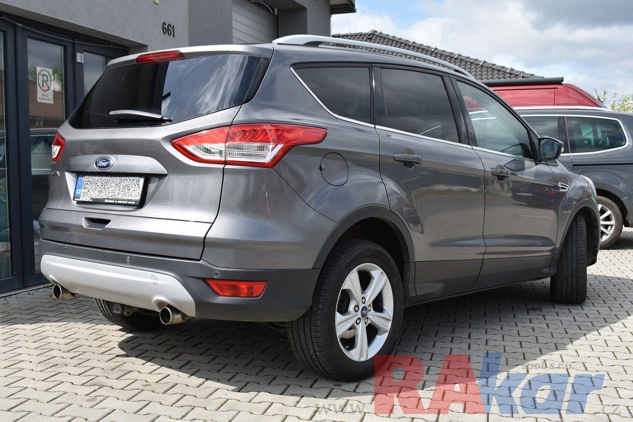 Ford Kuga, Titanium 2,0TDCI  Aut. 4x4 - fotka 4