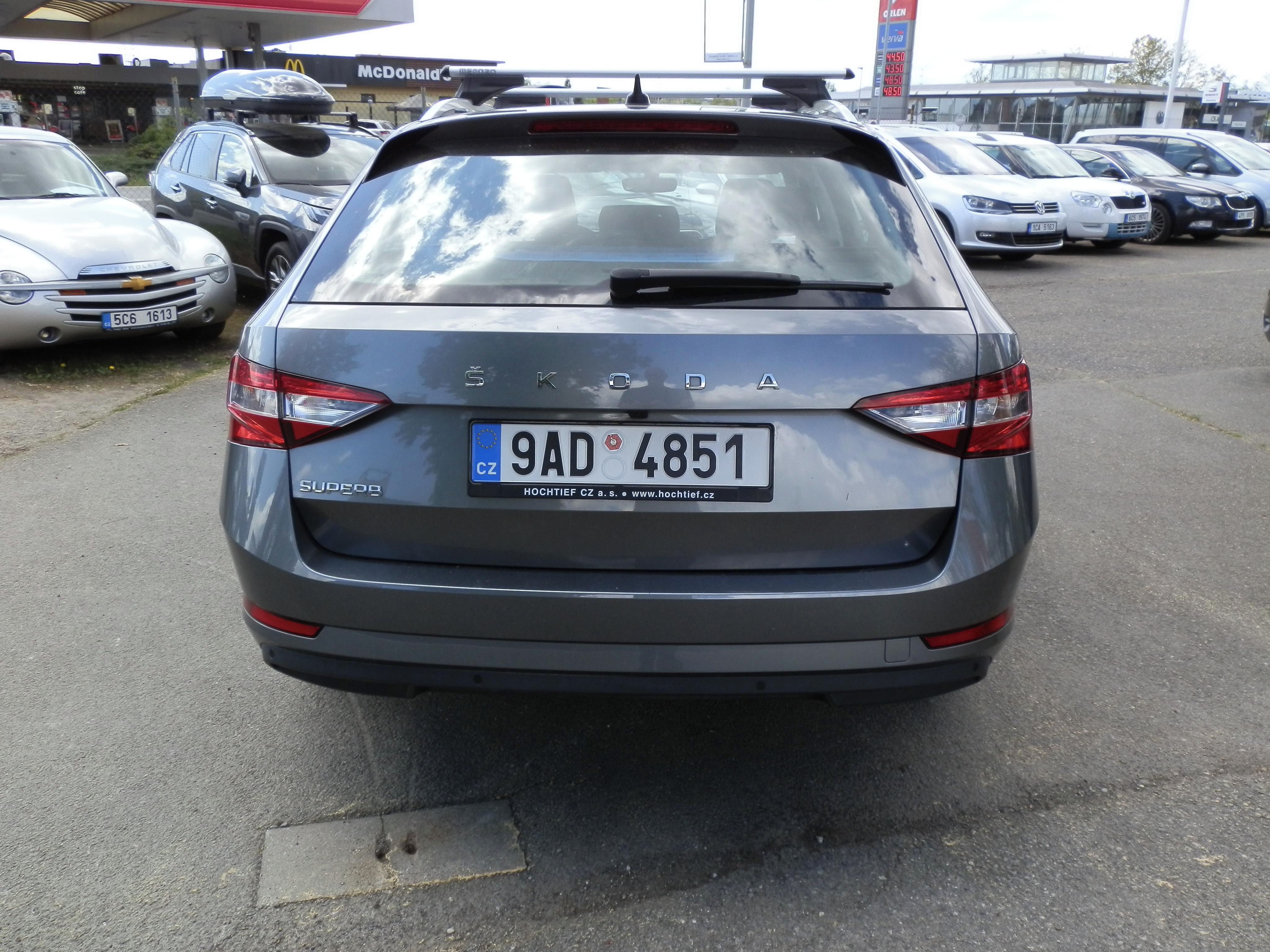 Škoda Superb, 2,0 TDi, 110kW - fotka 3