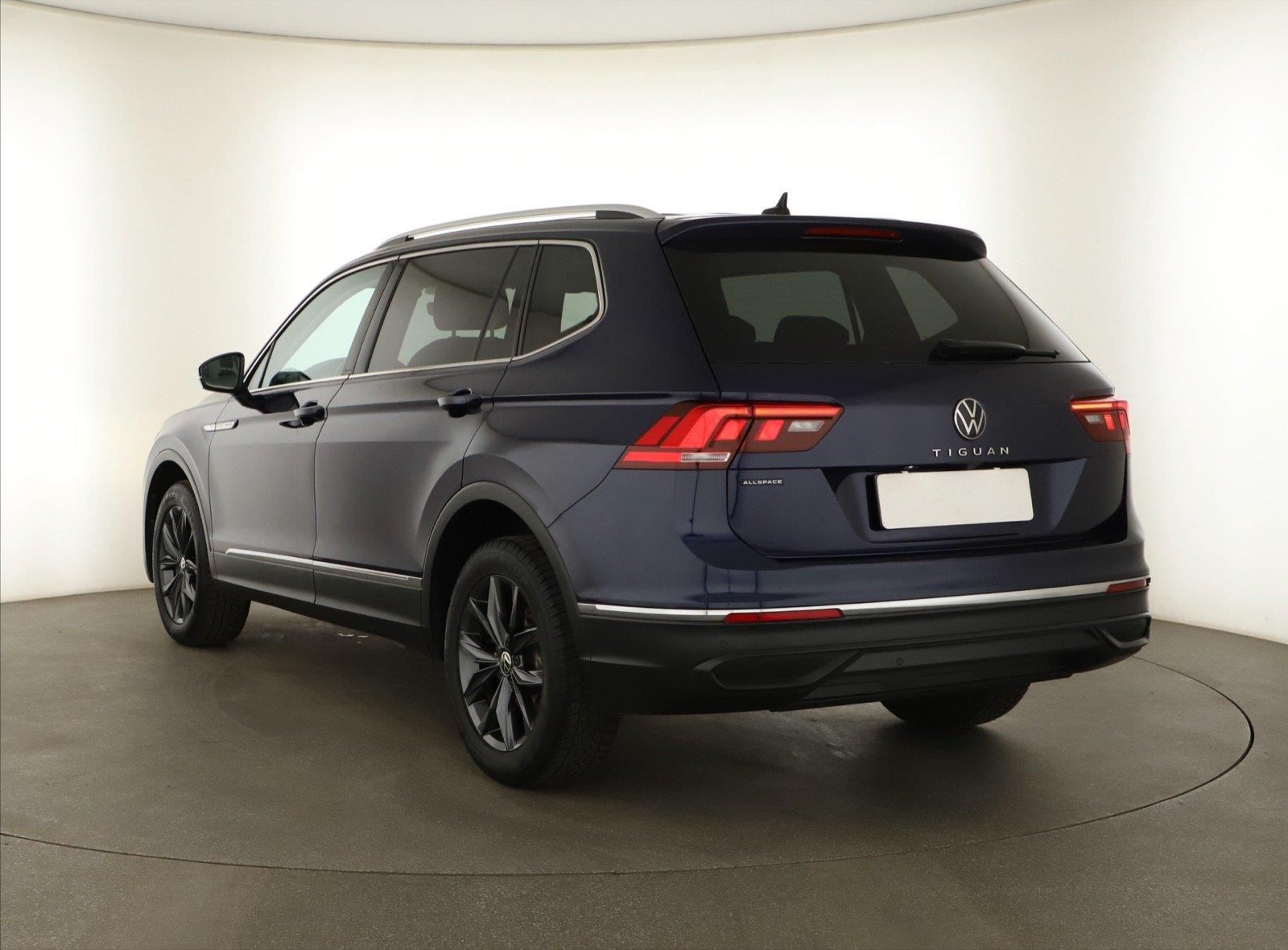 Volkswagen Tiguan Allspace, 1.5 TSI, Life, Automat, ČR - fotka 4