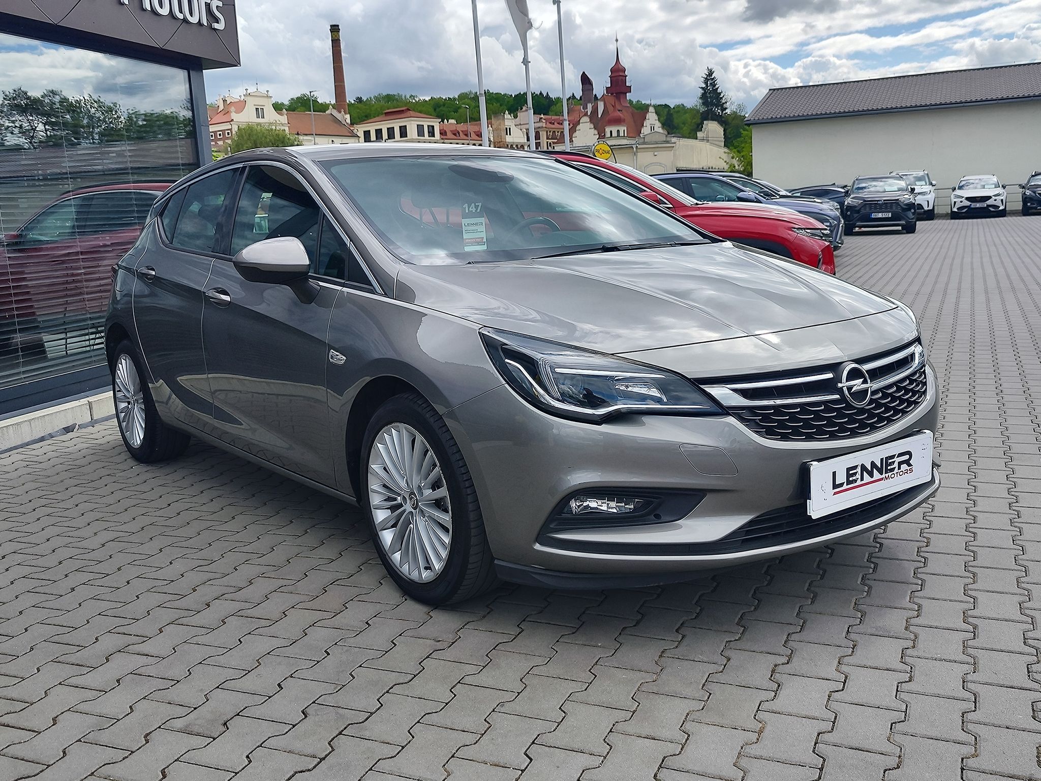 Opel Astra, 1.2 Turbo/92kW Dynamic - fotka 3