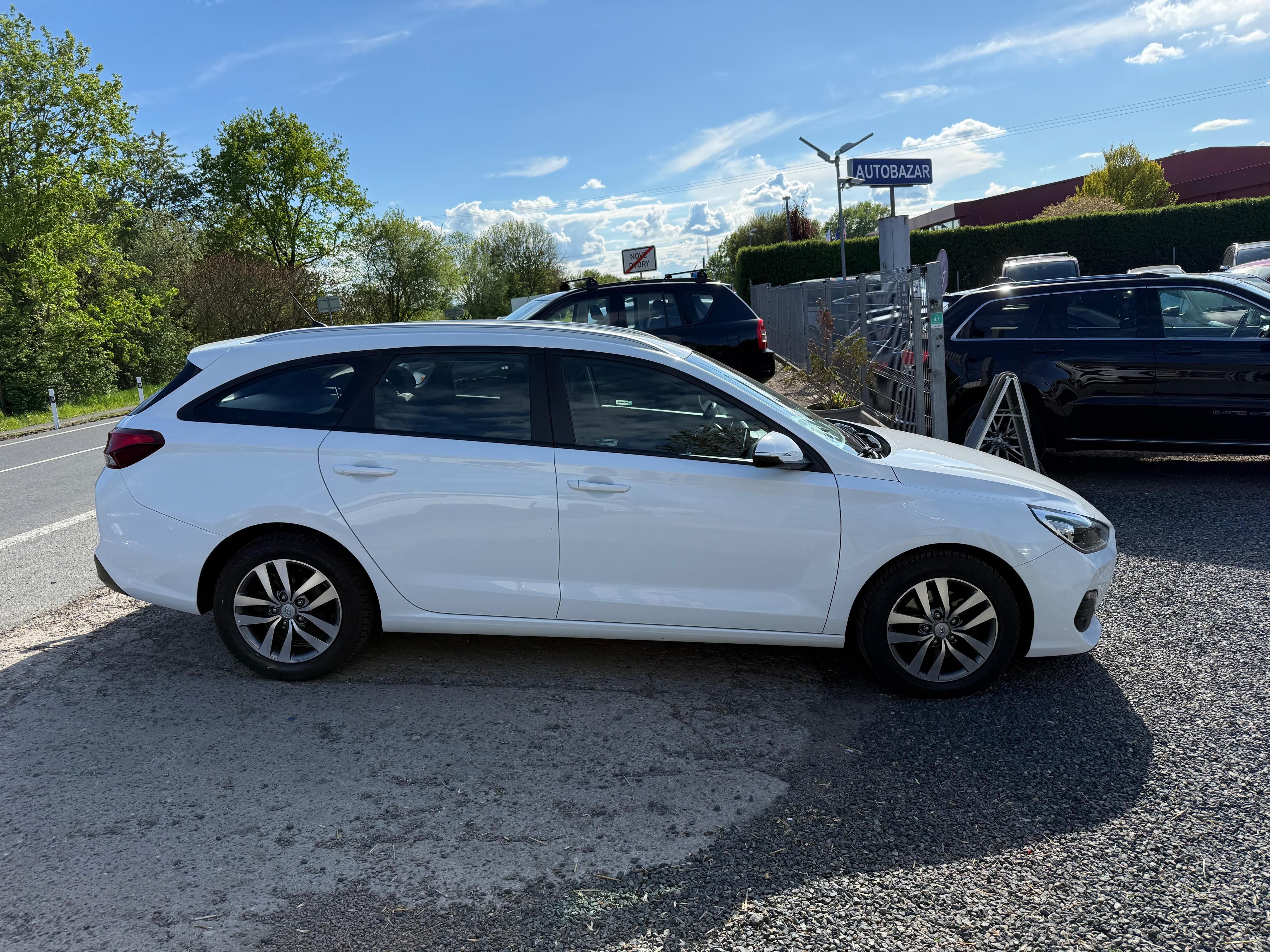 Hyundai i30, 1.4T-GDi ČR Tažné - fotka 4