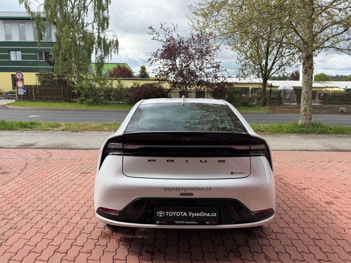 Toyota Prius, Plug-in 2.0 1CVT Prestige - fotka 5