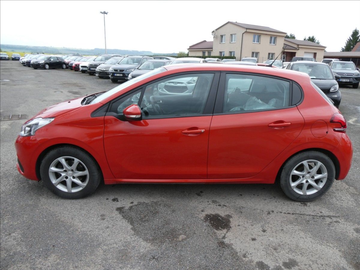 Peugeot 208, 1,2 PureTech 61kW Active,2xkol - fotka 6