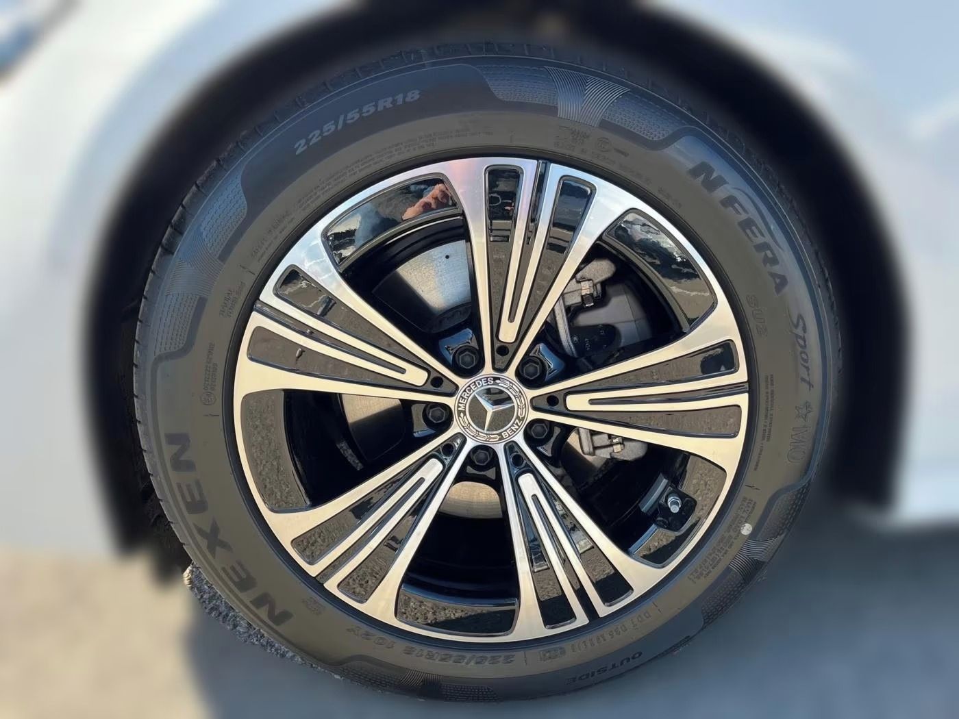 Mercedes-Benz Třídy E, E220d*Avantgarde*Pano*360 - fotka 5