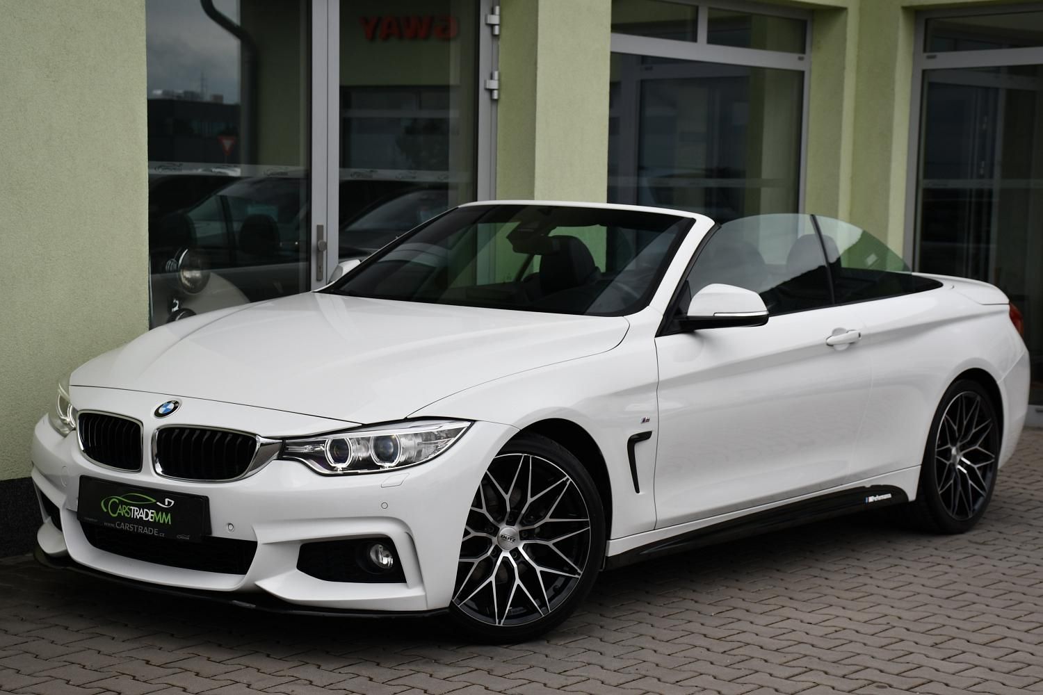 BMW Řada 4, 420d M-SPORT SERV.KNÍŽKA PDC - fotka 2