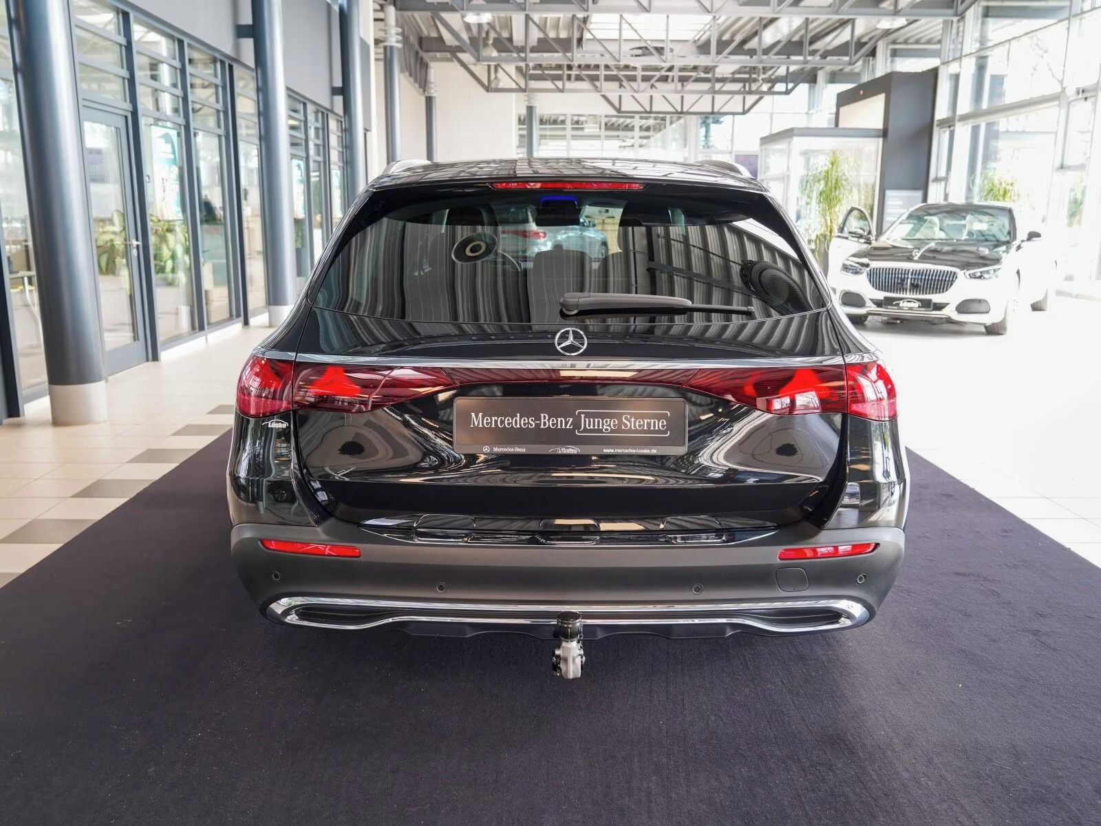 Mercedes-Benz Třídy E, E220d*4M*All-Terrain*Burmester - fotka 3